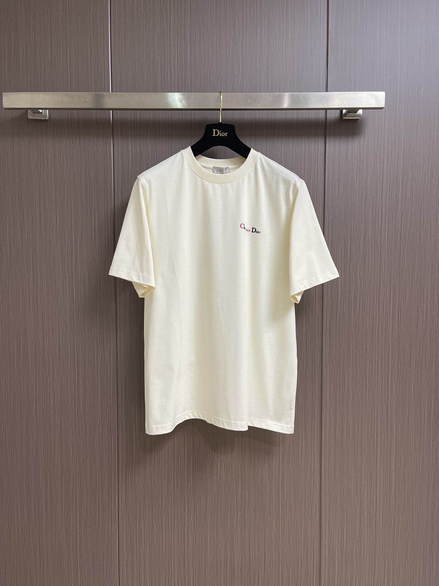 NO:144856,Dior Colorful Letters Graffiti Couple Short Sleeve T-shirt, this colorful letters Graffiti Short Sleeve is the best example. The pure beige body is like an artistic canvas, with exquisite 