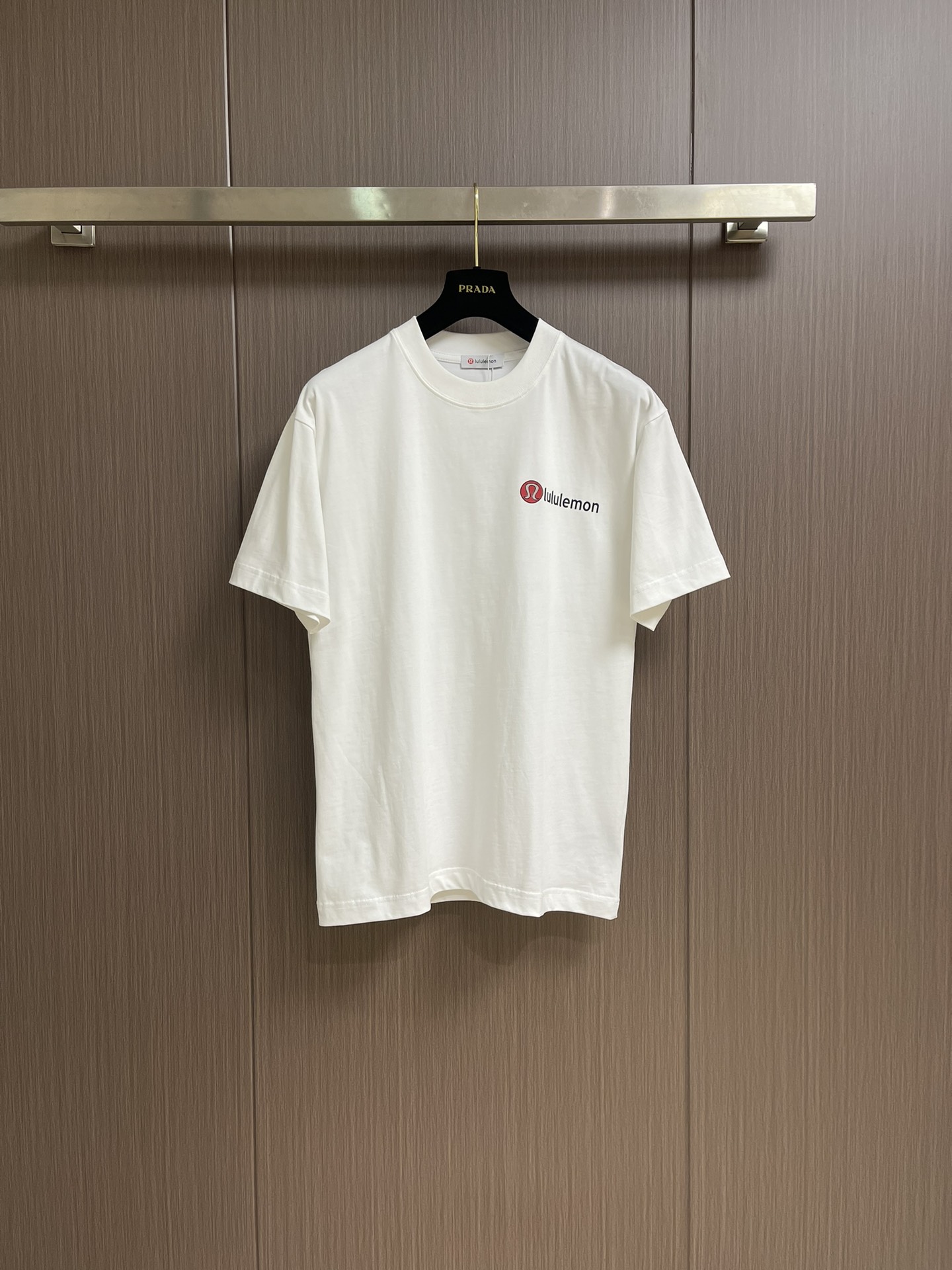 NO:152686,lululemon new printed round neck T-shirt!  320g high gram weight 32 double yarn pure cotton fabric, wide version, and the patterns are printed and designed with a full sense of design, the same style as men and women, versatile and easy to wear!  Size S-XXL, tees, t-shirt, alexander wang19860909lululemon 新款印花圆领t恤！320克高克重32双纱纯棉面料,版型阔版,图案都做了印花图案设计感十足,男女同款 百搭又好穿！尺码S-XXL,,tees，t-shirt,alexander wang,Men's clothing