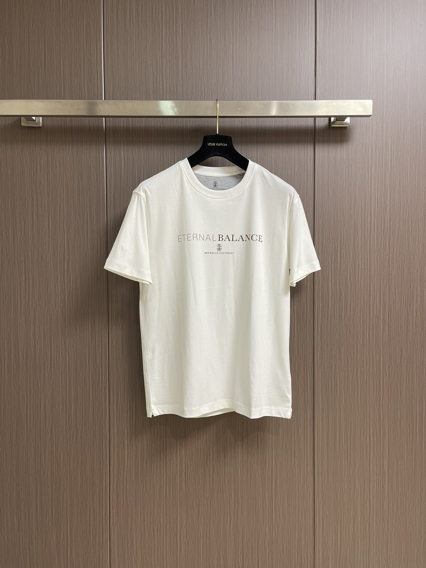 NO:415333,BC 2025FW spring and summer new round neck printed short-sleeved T-shirt refreshing, comfortable and breathable, essential for summer, details determine quality, delicate patterns, achieve each target seam, refreshing and clean elements. Size M-3XL, T-shirt,tees, t-shirt,alexander wang19860909BC 2025FW春夏新款圆领印花短袖T恤 清爽舒适透气 夏季必备 细节决定品质 纹路细腻 做到每针对缝 清爽的净版元素.尺码M-3XL,,T-shirt,tees，t-shirt,alexander wang,Men's clothing