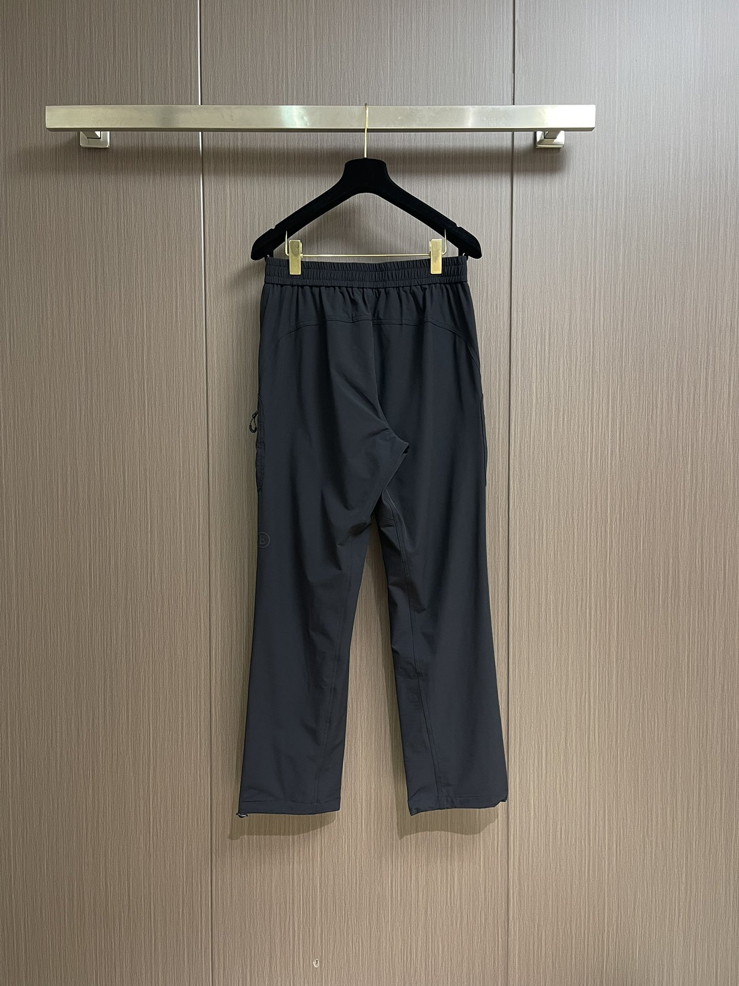 “Balmin Balman 2025 Outdoor Commercial: Cutting-edge Knee Design, Japanese Fabric, Wireless Comfort” - 图片 2