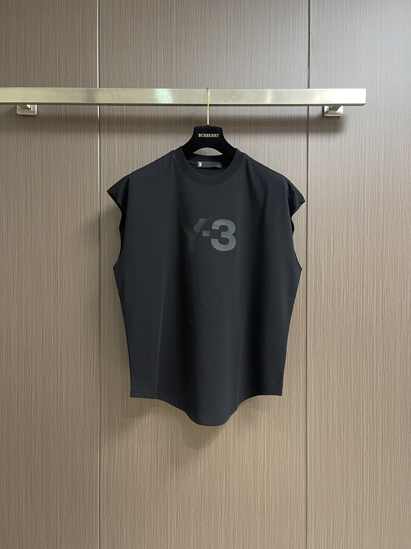 NO:422180,Y3 SS new round neck sleeveless T-shirt vest is made of imported cotton material. It has a soft fabric feel and is skin-friendly and comfortable to wear. The classic y3 letter pattern design is very novel and recognizable. The classic style is cut, not picky, fashionable and versatile and easy to wear!  Same style for men and women. Size S-XL S S S shoulder width 60cm bust 122cm long 73cm M shoulder width 61cm bust 126cm long 74.5cm L S S S S S S S S S S S S S S S S S S S S S S S S S S S S S S S S S S S S S S S S S S S S S S S S S S S S S S S S S S S S S S S S S S S S S S S S S S S S S S S S S S S S S S S S S S S S S S S S S S S S S S S S S S S S S S S S S S S S S S S S S S S S S S S S S S S S S S S S S S S S S S S S S S S S S S S S S S S S S S S S S S S S S S S S S S S S S S S S S S S S S S S S S S S S S S S S S S S S S S S S S S S S S S S S S S S S S S S S S S S S S S S S S S S S S S S S S S S S S S S S S S S S S S S S S S S S S S S S S S S S S S S S S S S S S S S S S S S S S S S S S S S S S S S S S S S S S S S S S S S S S S S S S S S S S S S S S S S S S S S S S S S S S S S S S S S S S S S S S S S S S S S S S S S S S S S S S S S S S S S S S S S S S S S S S S S S S S S S S S S S S S S S S S S S S S S S S S S S S S S S S S S S S S S S S S S S S S S S S S S S S S S S S S S S S S S S S S S S S S S S S S S S S S S S S S S S S S19860909Y3 SS新款圆领无袖T恤背心,采用进口棉材质制作而成,柔软的面料触感,贴身穿着亲肤舒适,经典的y3字母图案设计,非常的新颖且极具辨识度.经典的版型裁剪,不挑人,时尚百搭又好穿！男女同款.尺码S-XL S码肩宽60cm 胸围122cm 衣长73cm M码肩宽61cm 胸围126cm 衣长74.5cm L码肩宽62cm 胸围130cm 衣长76cm XL码肩宽63cm 胸围134cm 衣长77cm,,tees，t-shirt,alexander wang,Men's clothing