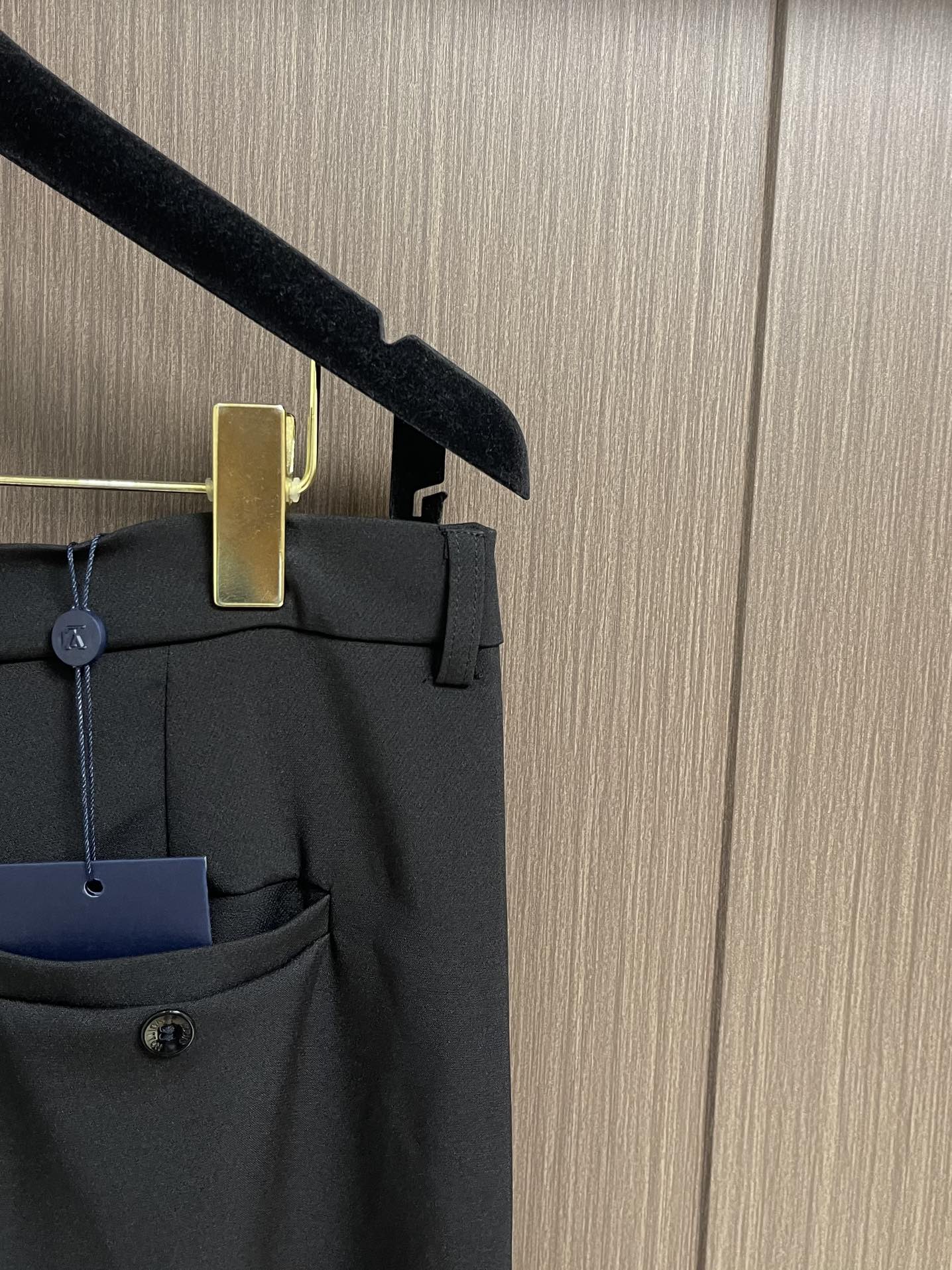 Luxury LV Embroidered Fabrics for Fashionable and Versatile Outfits: Sizes 46-52 - 图片 6