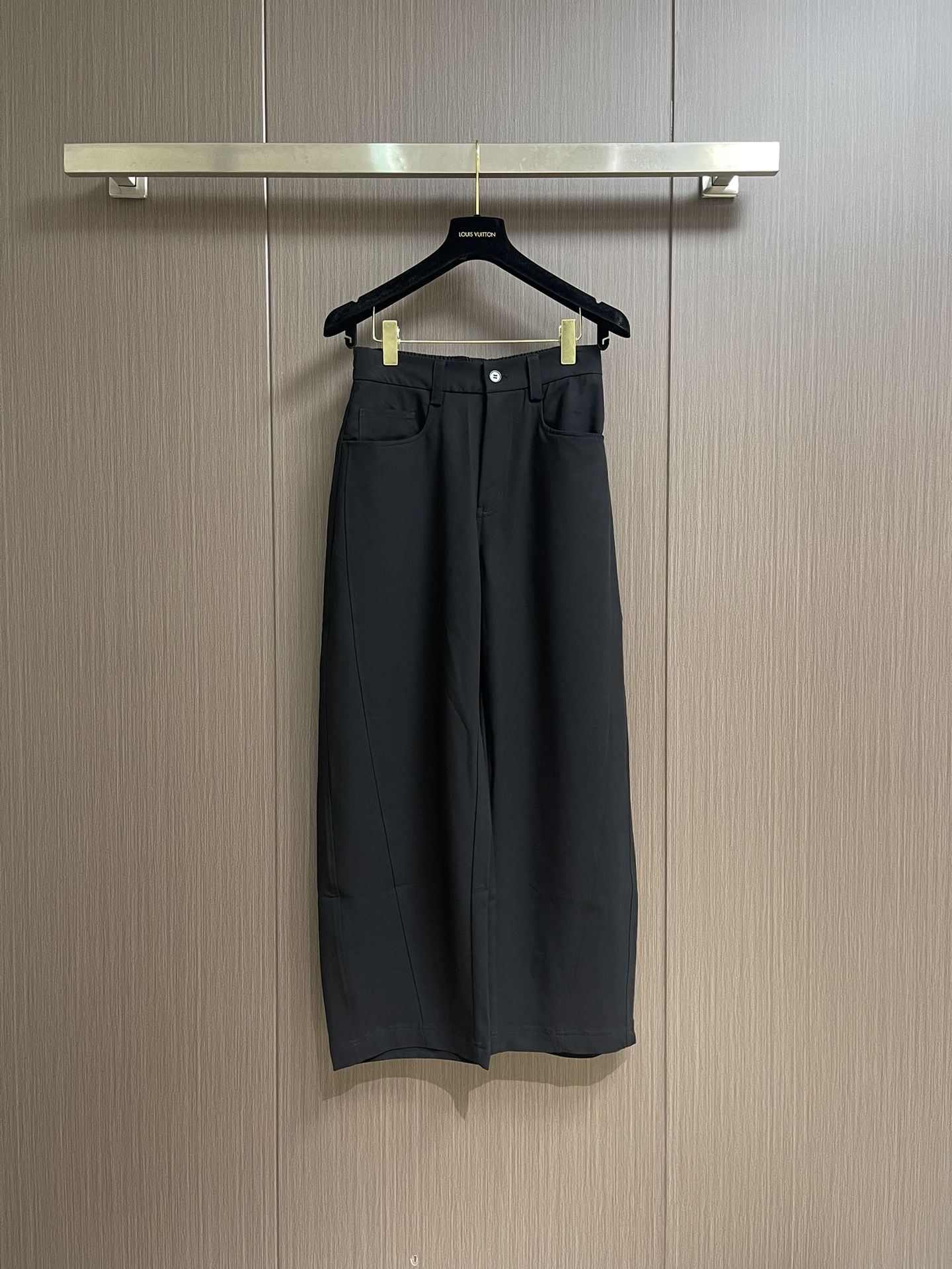 “Custom Imported Jeans: High Elegance Gas, Stylish Insulations, S-XL Sizes” - 图片 1