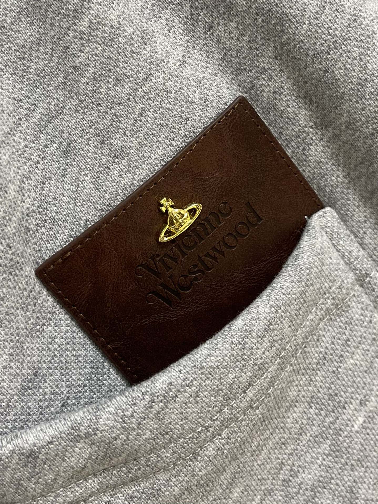 Vivienne Westwood Embroidered Logo Sweat Shorts - Comfortable Loose Fit 10 i1749306590 9730 5