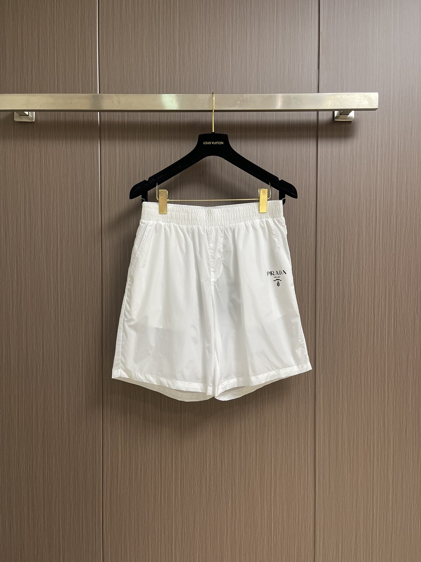 Prada Witte Sportshorts met Logo - Comfortabel en Ademend, Maat S-XL