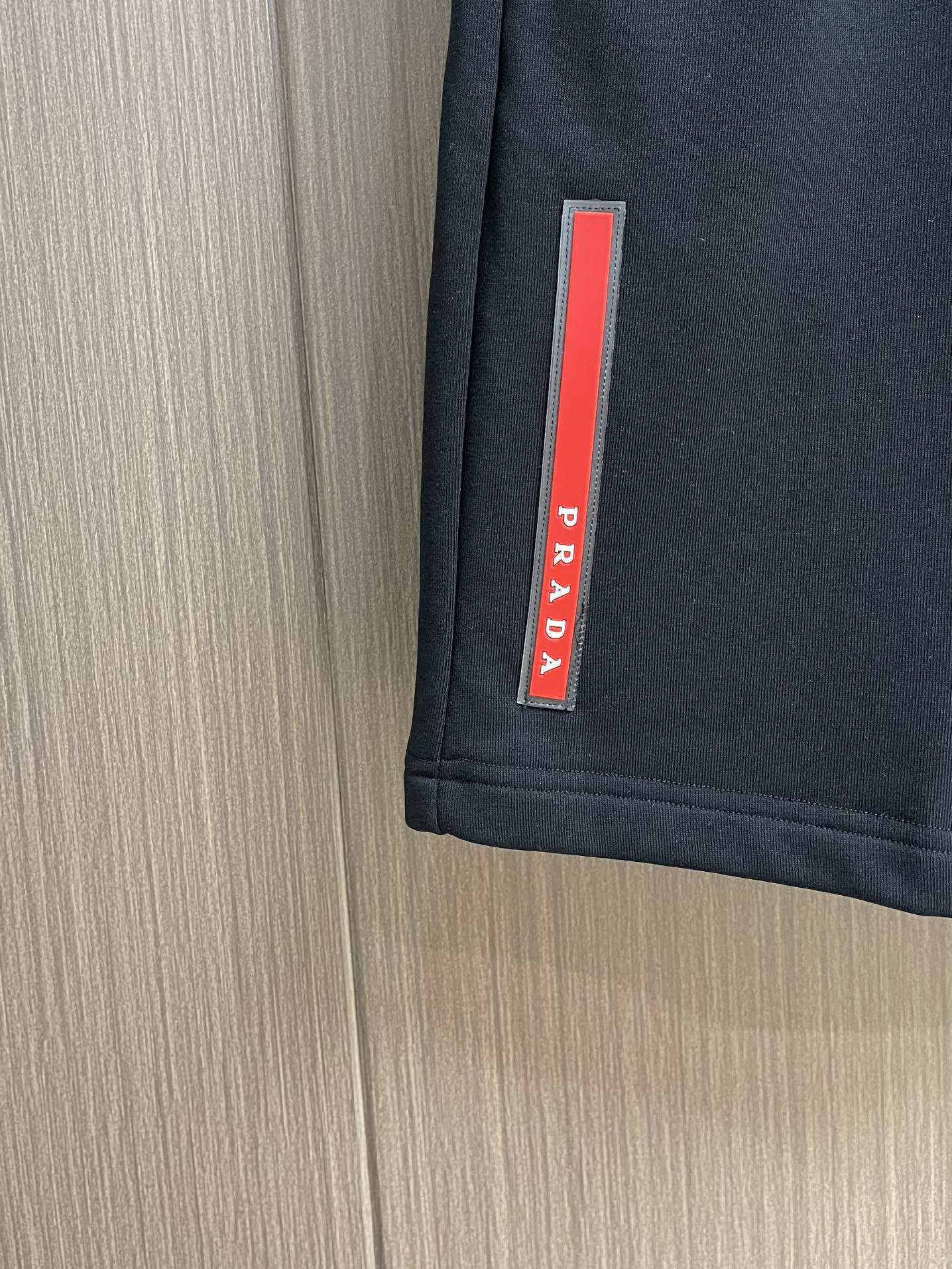Prada 2025SS Men's Elastic Waist Casual Shorts - Breathable & Comfortable 10 i1750183588 3917 6