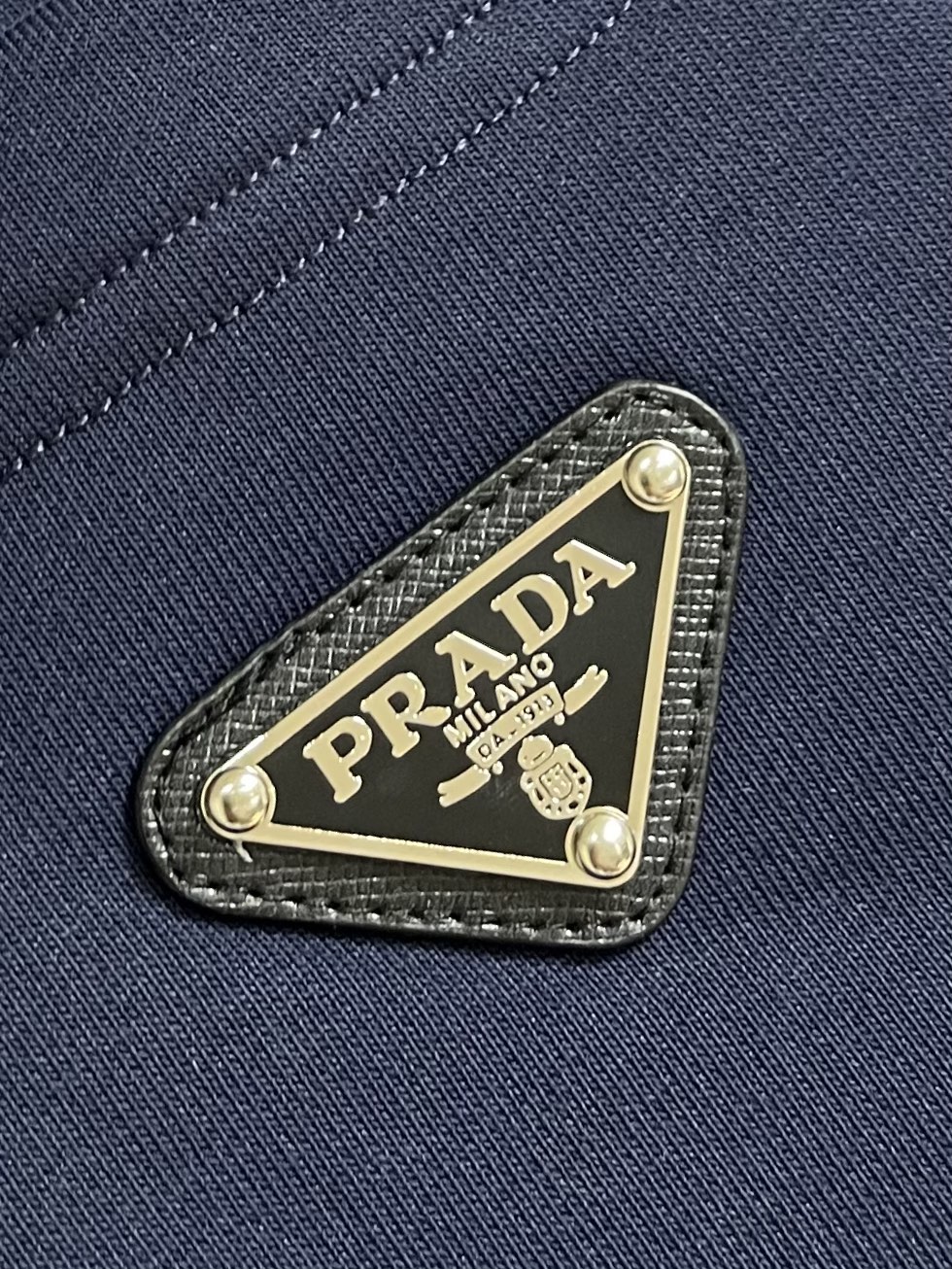 Prada 2025SS Gradient Spray Paint Five-Point Shorts 10 i1750183814 9117 3