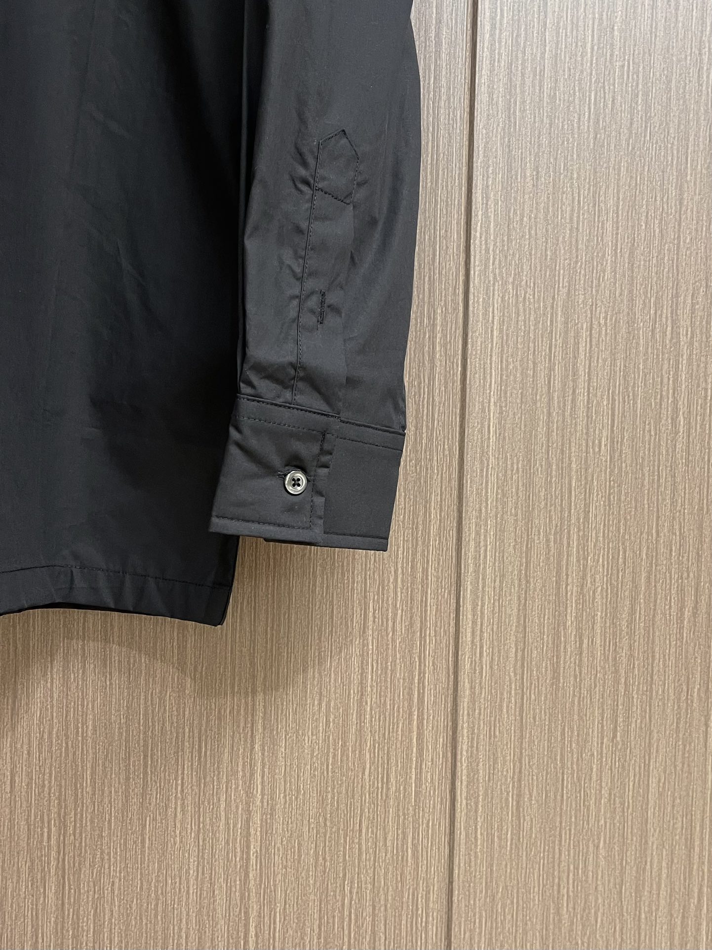 Prada Men's Long Sleeve Cotton Shirt with Triangle Logo - Stylish & Durable 9 i1750266349 1842 0