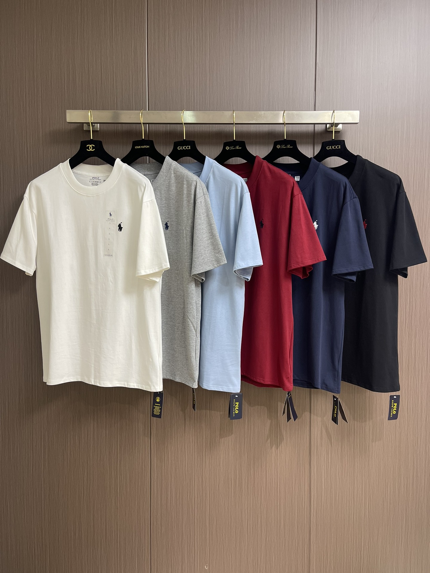 Ralph Lauren Classic Fit Crewneck T-Shirt for Men, Embroidered Pony Logo 4 i1750344691 4596 4