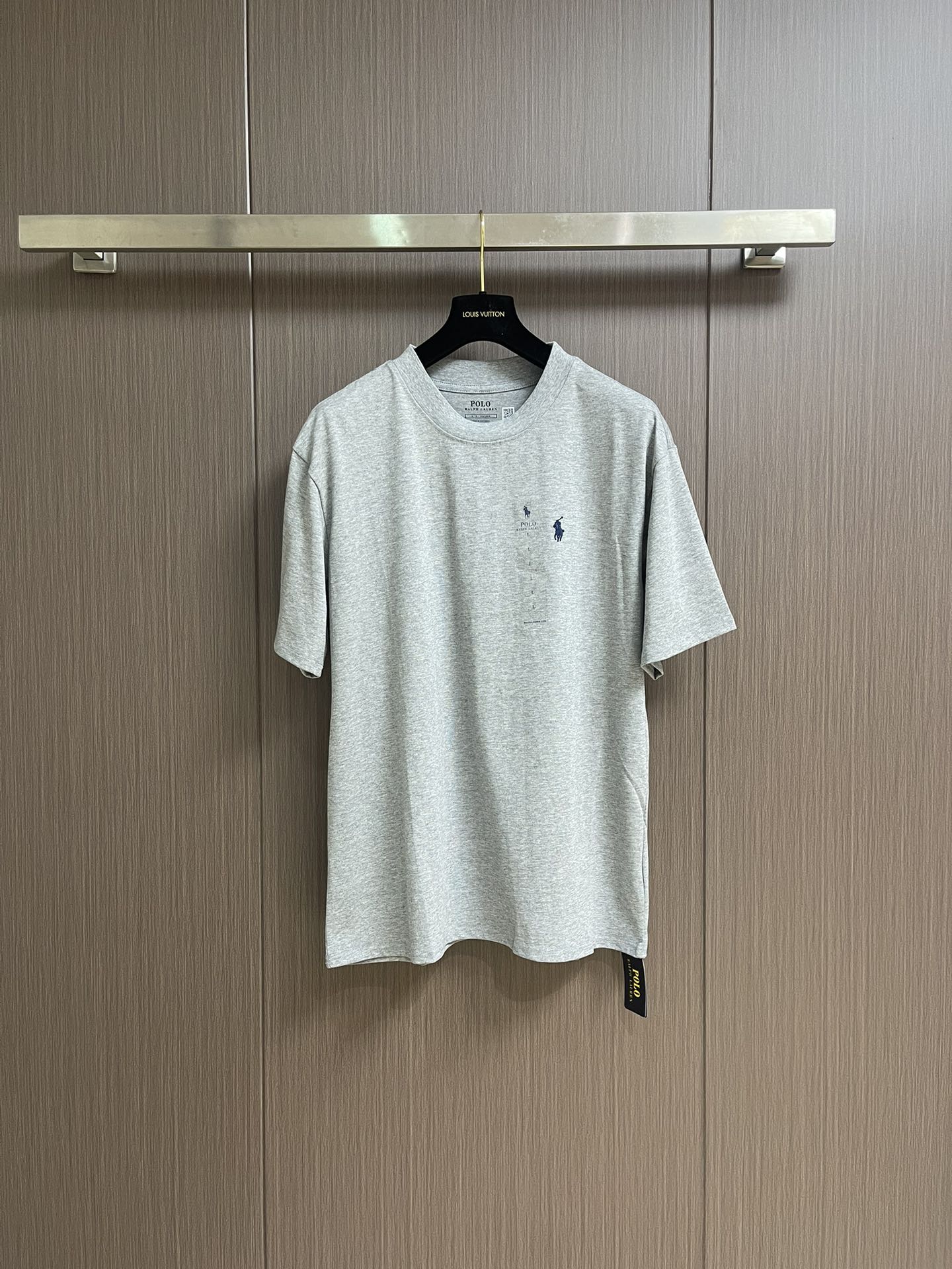 Ralph Lauren Classic Fit Crewneck T-Shirt for Men, Embroidered Pony Logo 2 i1750344691 9826 0