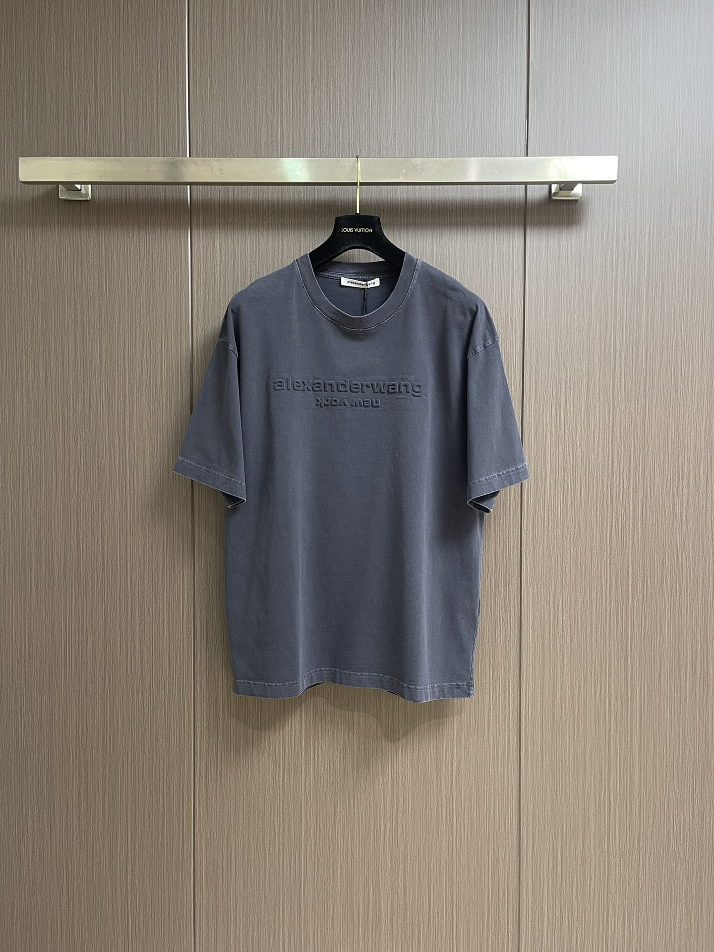 Alexander Wang Distressed Logo T-Shirt - Oversized Fit, Stone Washed Finish 2 i1750345043 6942 4