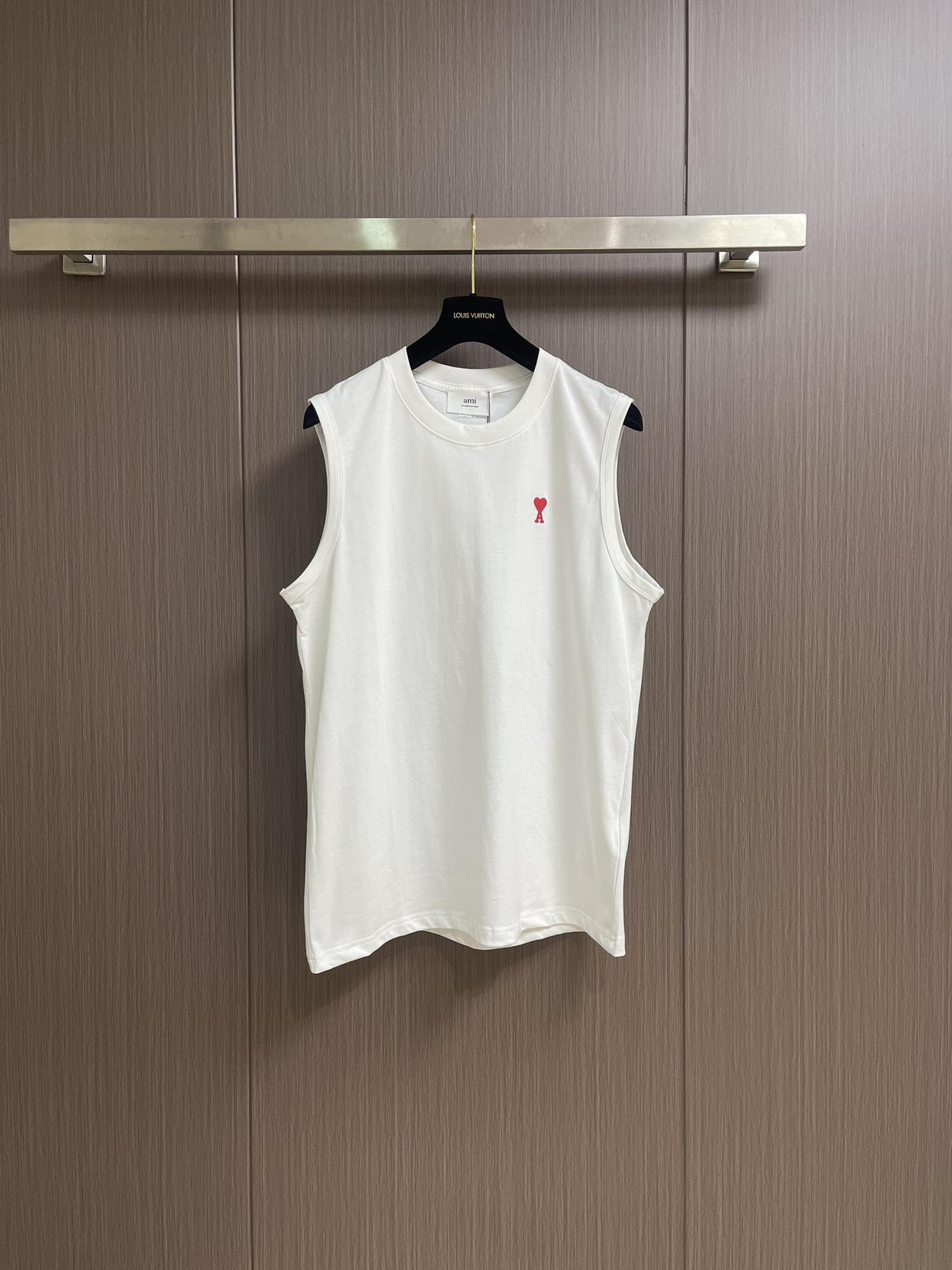Ami Paris Débardeur Blanc Cœur Rouge Brodé en Coton pour Homme et Femme