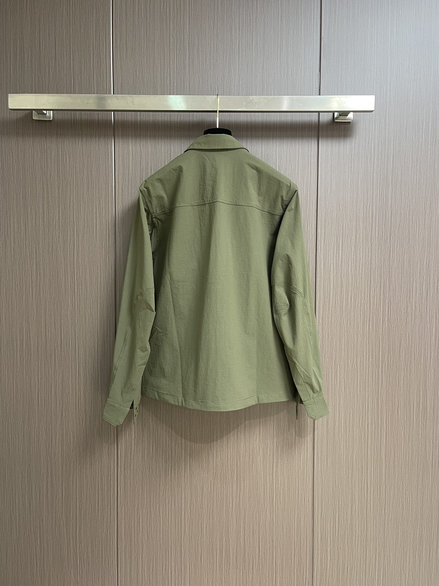 
arcteryx 始祖鸟新款CRONIN LNSULATED衬衣领夹克冲锋外套， 四面微弹 防风 防水