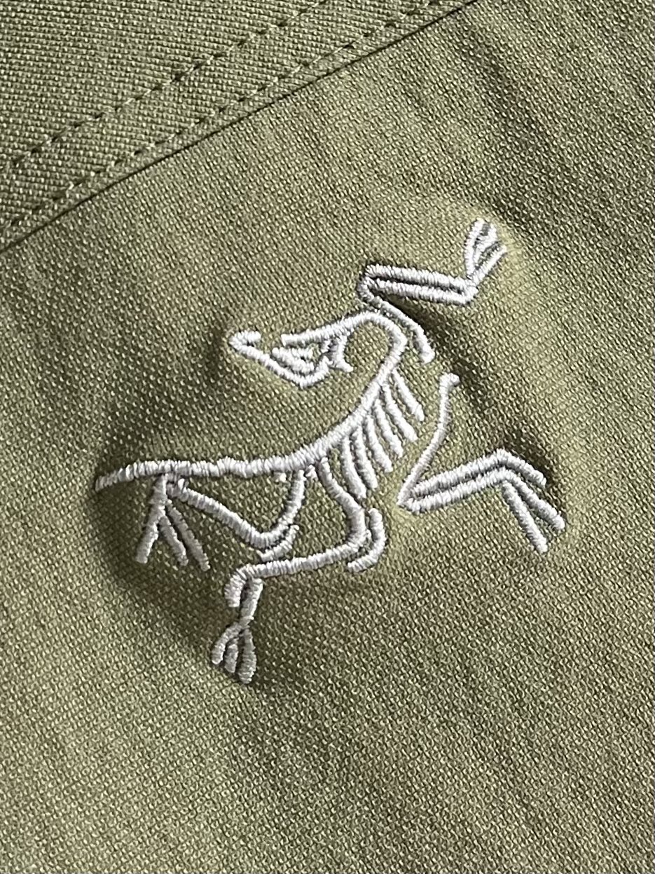 
arcteryx 始祖鸟新款CRONIN LNSULATED衬衣领夹克冲锋外套， 四面微弹 防风 防水