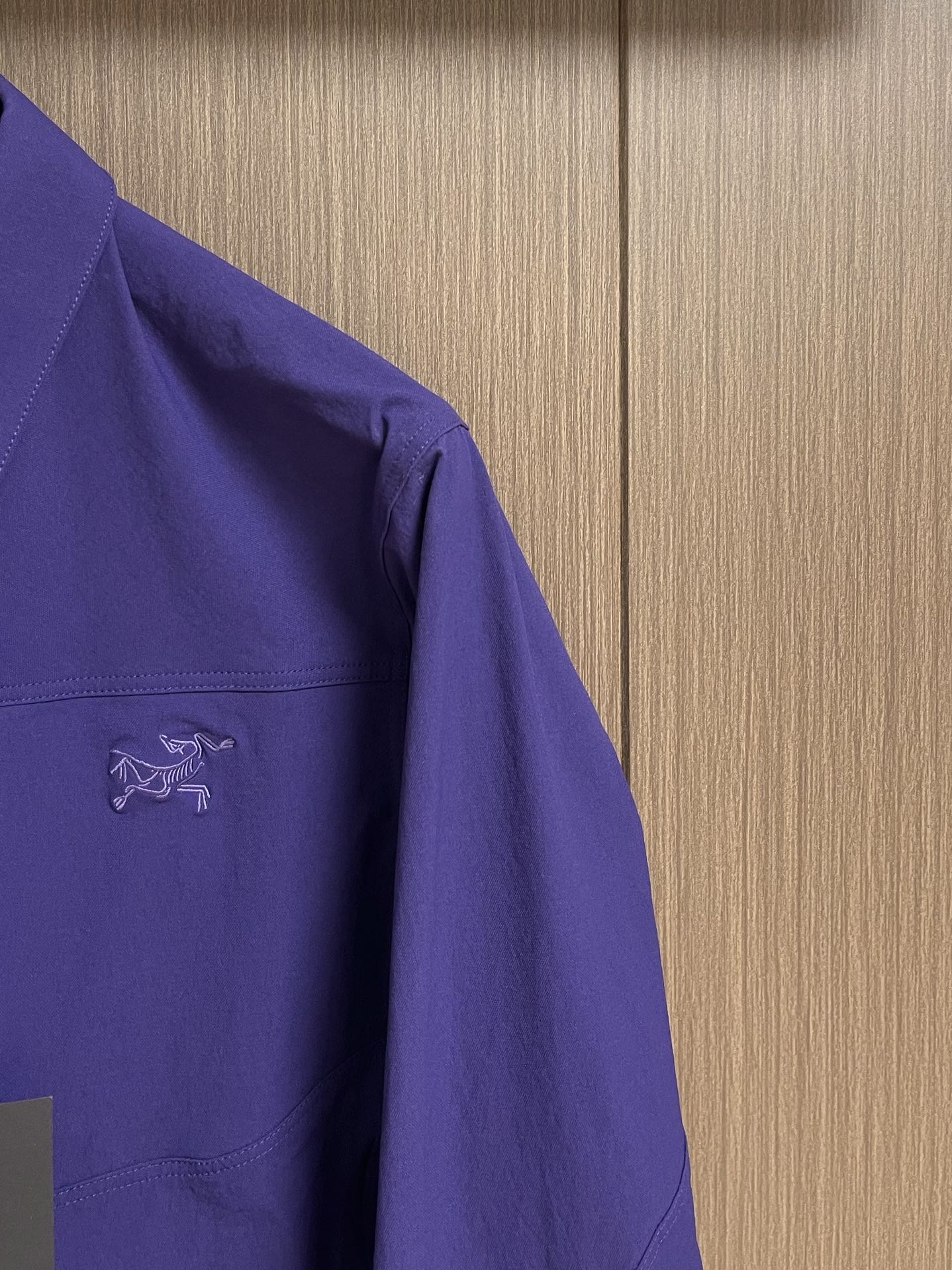 
arcteryx 始祖鸟新款CRONIN LNSULATED衬衣领夹克冲锋外套， 四面微弹 防风 防水