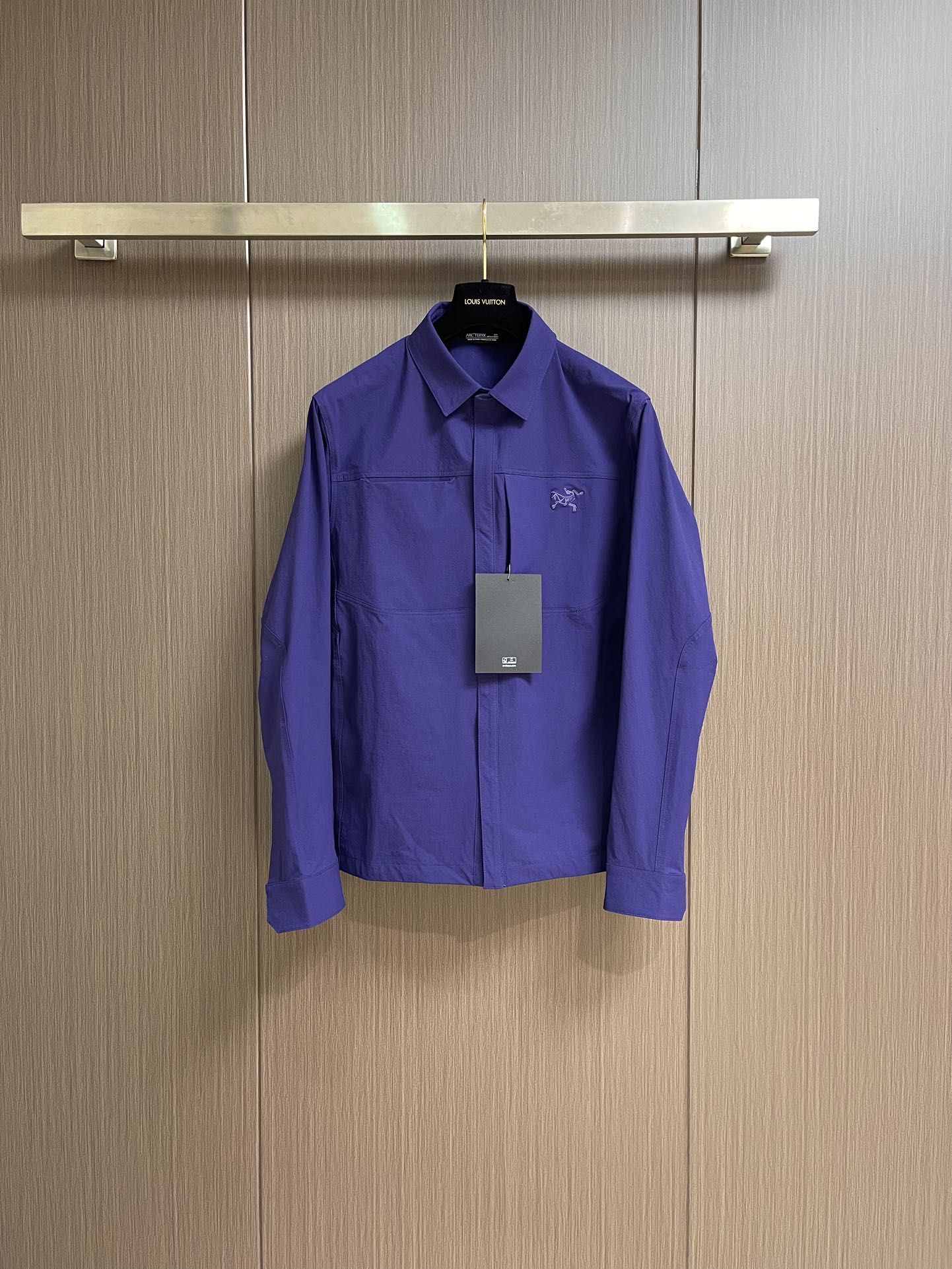 
arcteryx 始祖鸟新款CRONIN LNSULATED衬衣领夹克冲锋外套， 四面微弹 防风 防水