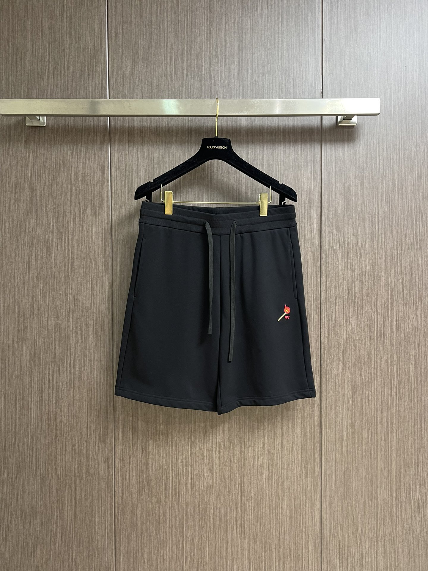 New BV Men’s Match-Breather Shorts with Quality Design and Generous Fit - 图片 1