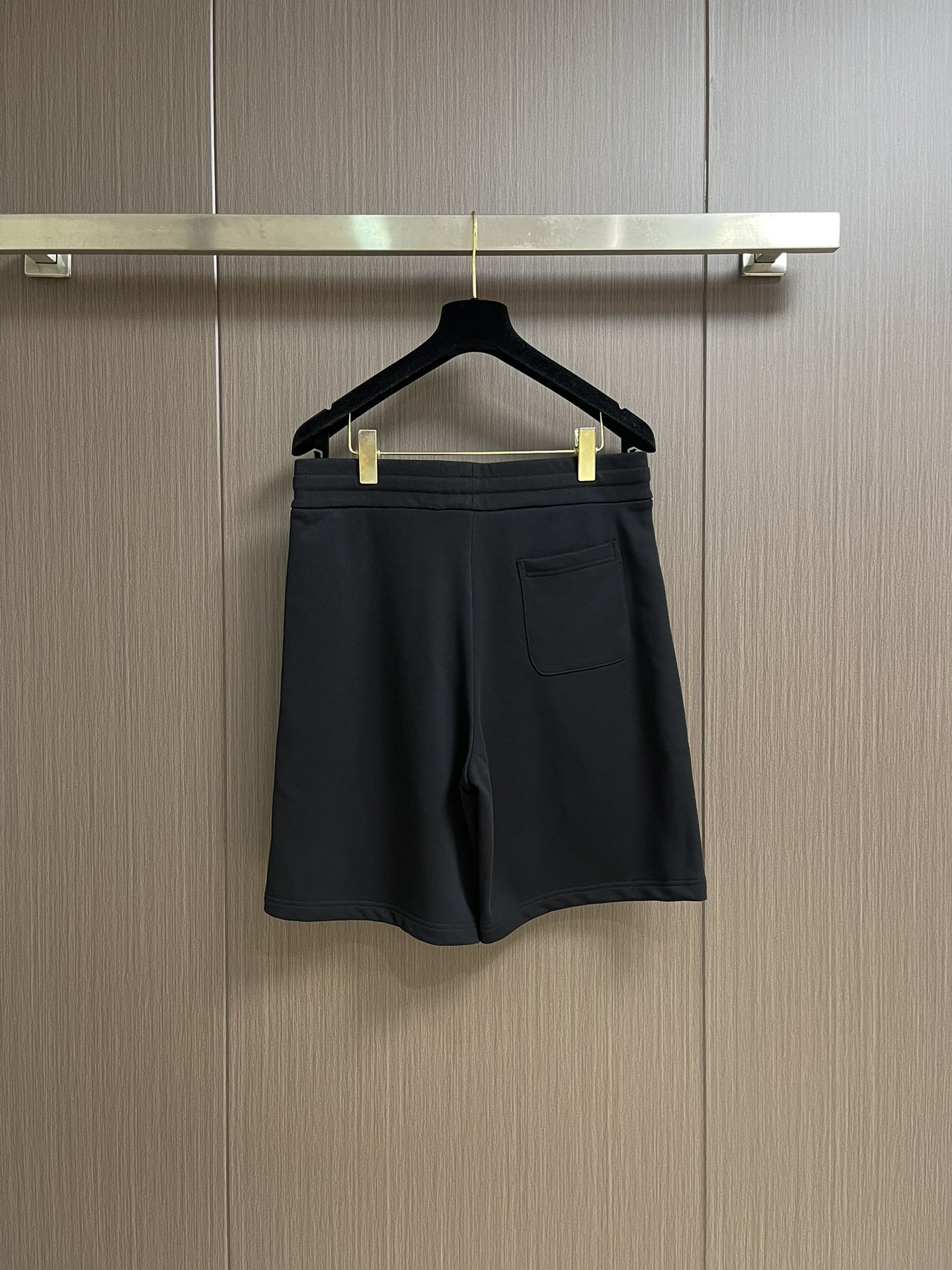 New BV Men’s Match-Breather Shorts with Quality Design and Generous Fit - 图片 2