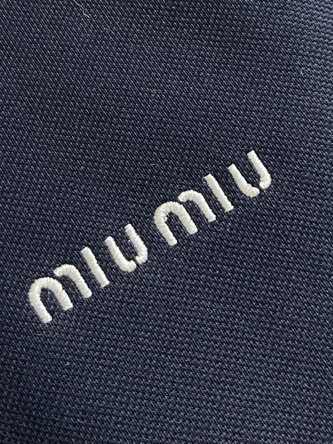 MiuMiu Complex Porcelain Zipper Jacket: High-Quality Cotton, Stylish Design, 3D Embroidery. - 图片 5