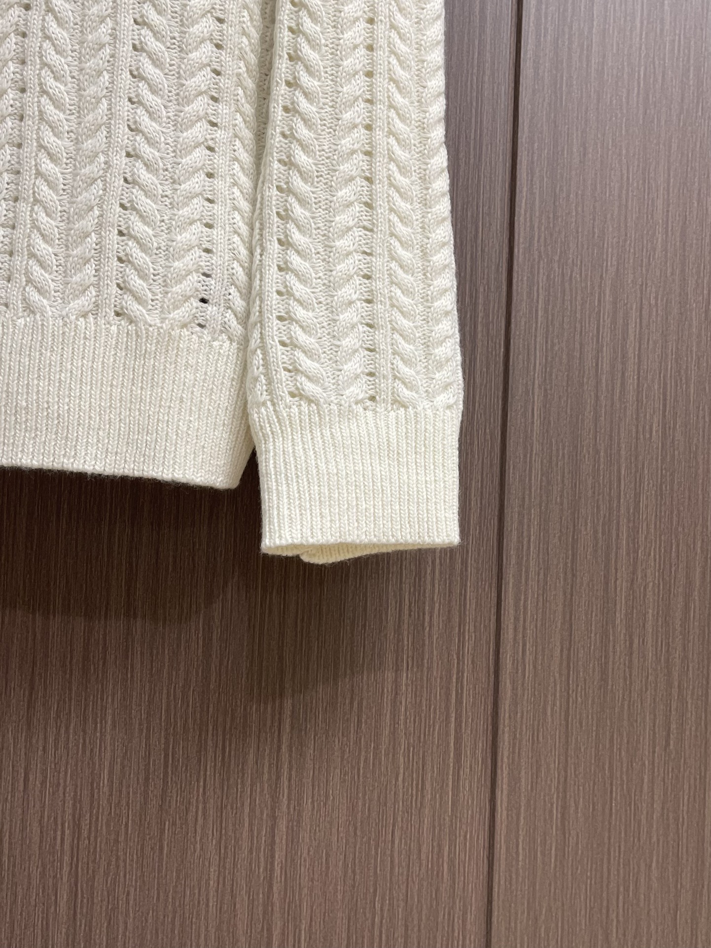 LV Crocheted Sweaters: Wool-Cotton Blend, Intricate Embroidery, High Quality, Size S-XL - 图片 7