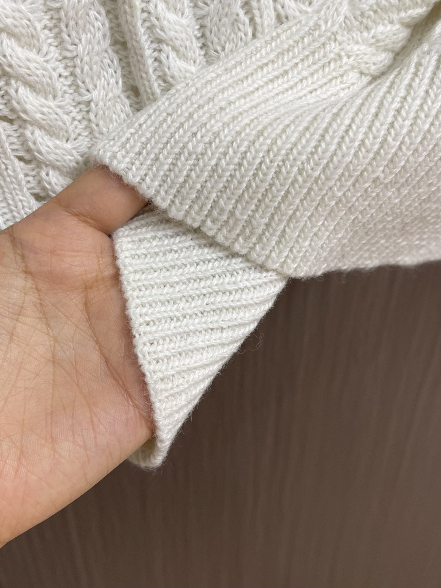 LV Crocheted Sweaters: Wool-Cotton Blend, Intricate Embroidery, High Quality, Size S-XL - 图片 6