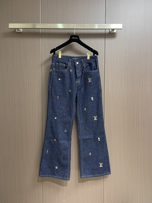 Louis Vuitton 2025SS Jeans Deep Wash Indigo with Embroidery and LV Logo 1 Louis Vuitton 2025SS Jeans Deep Wash Indigo with Embroidery and LV Logo