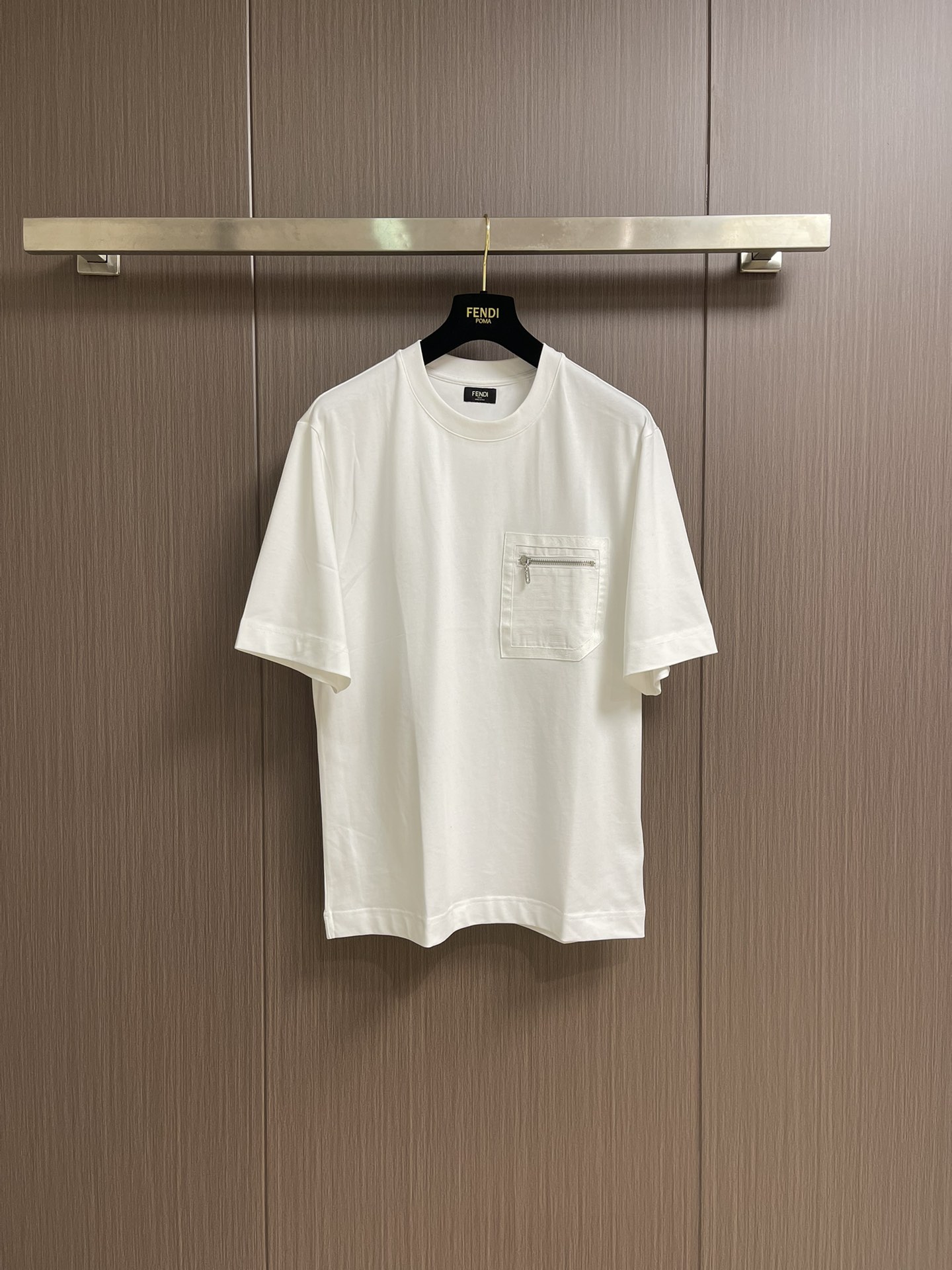 Fendi Camiseta Blanca de Algodón con Bolsillo y Cremallera para Hombre
