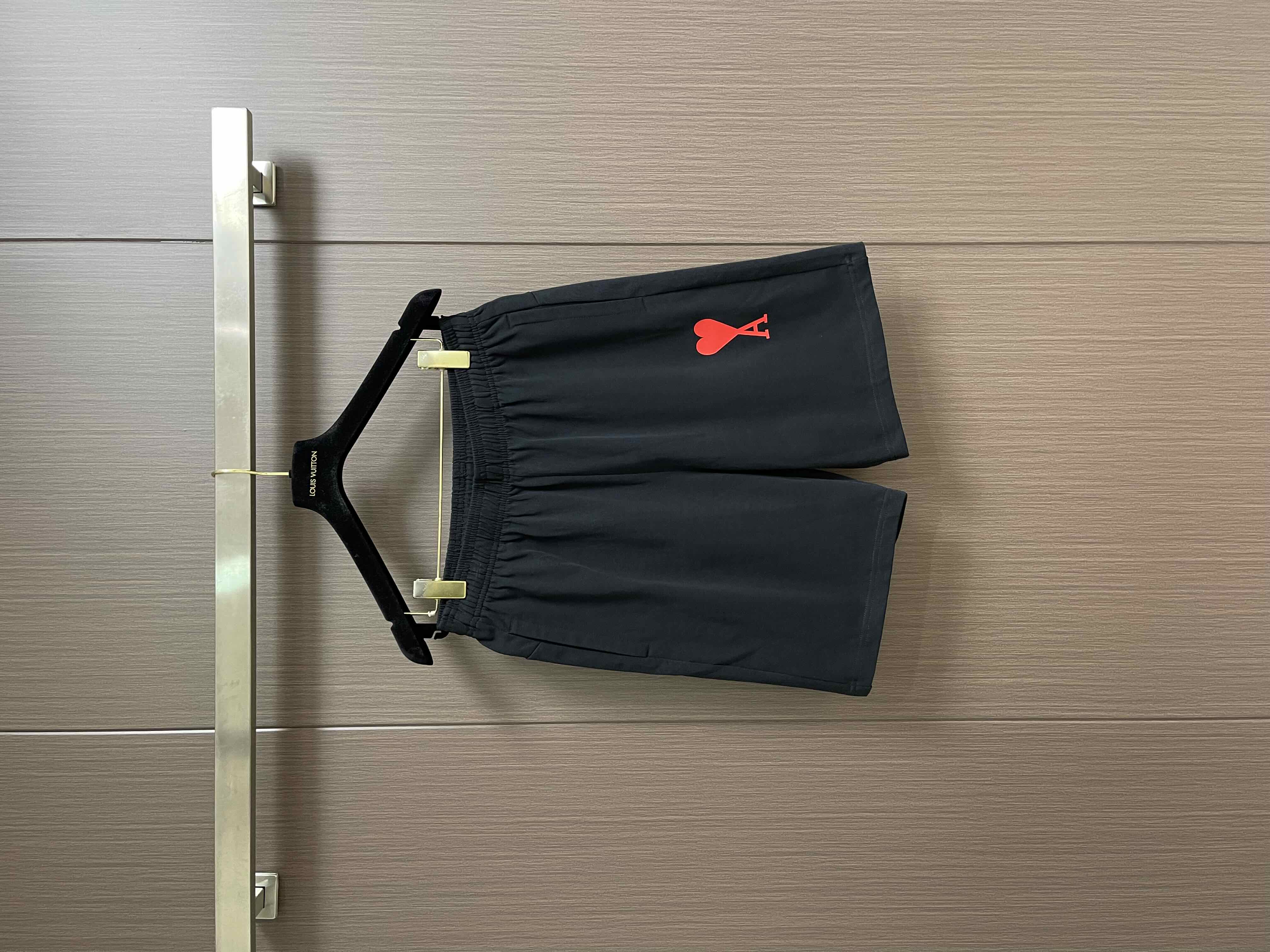 “Ami Alexandre Mattiussi 2025-SS Spring and Summer Collection: High-Grade Custom Shorts” - 图片 1
