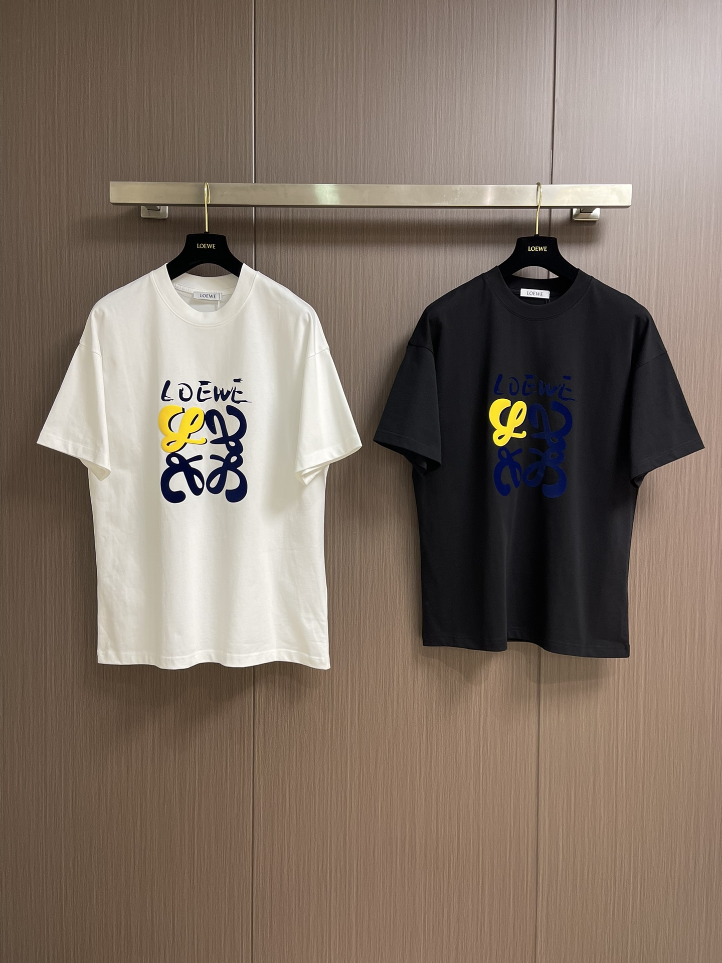 Loewe 2025SS Round Neck Printed Short Sleeve T-Shirt for Men 4 i1751294175 6004 0