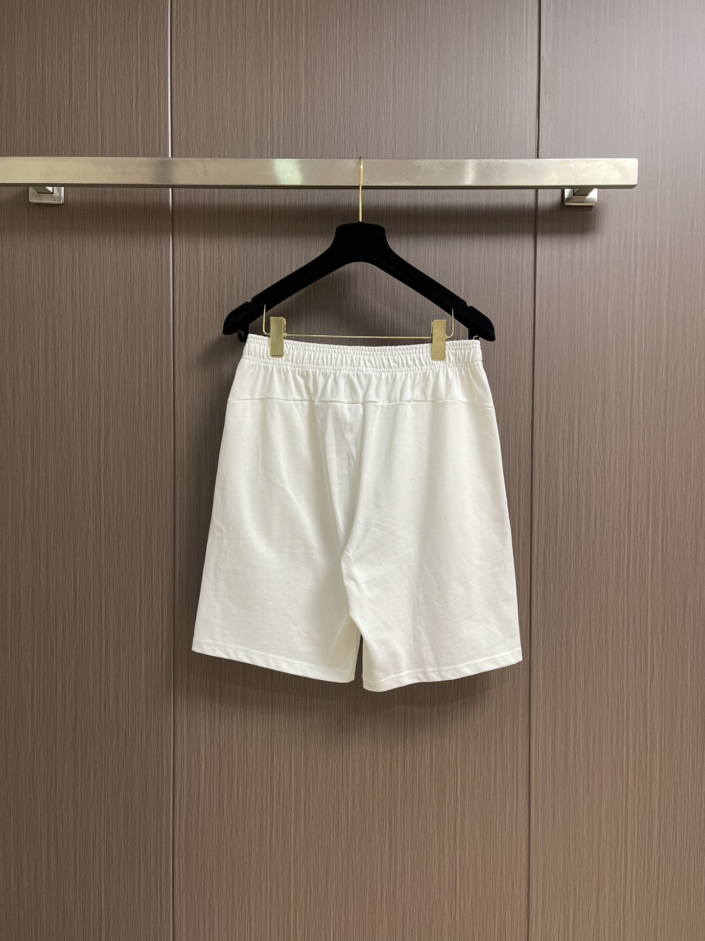 Moncler 2025SS Summer New Casual Shorts, Unisex Style, Soft and Comfortable 3 i1751380277 7362 1