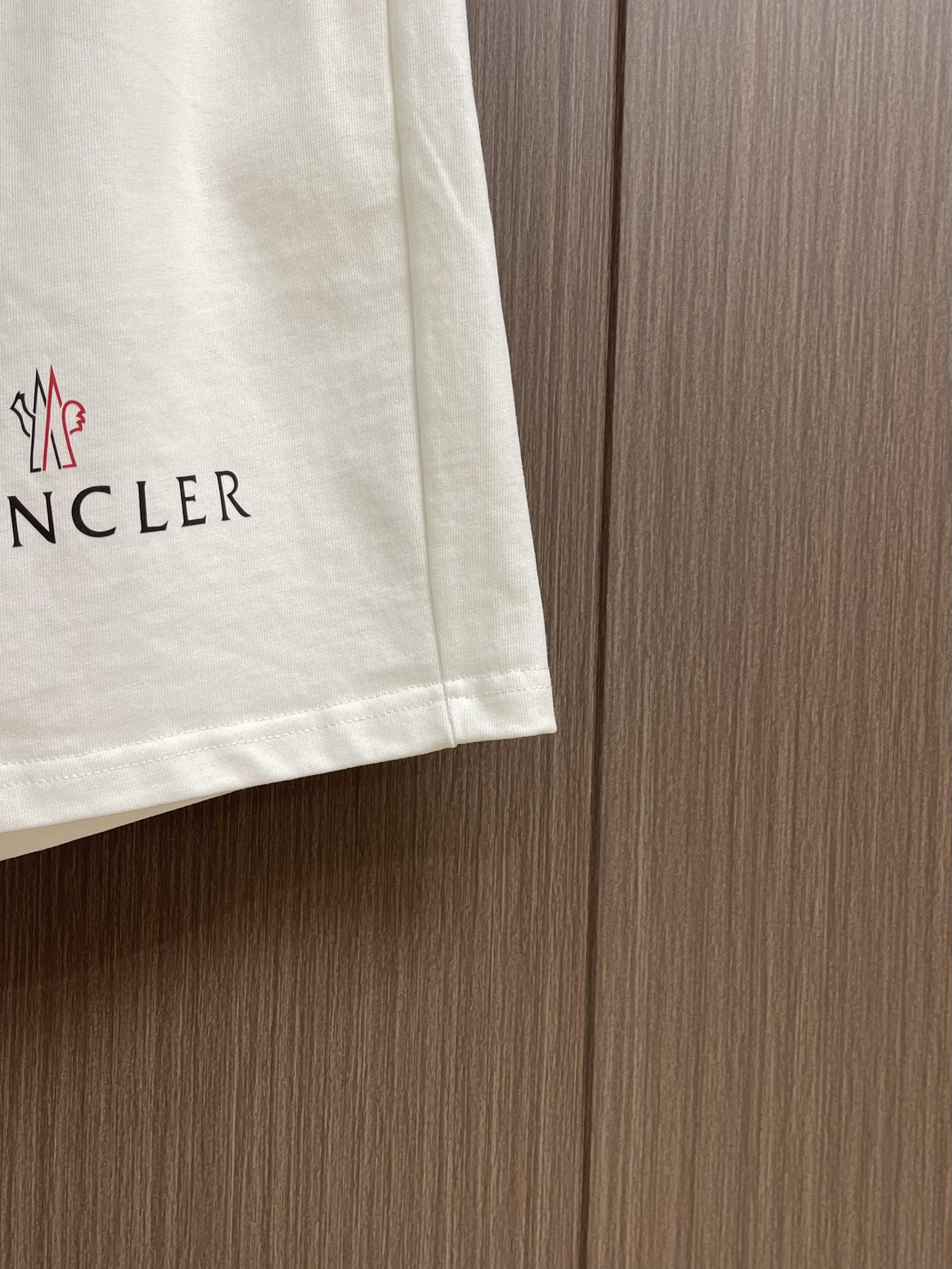 Moncler 2025SS Summer New Casual Shorts, Unisex Style, Soft and Comfortable 9 i1751380278 5761 6