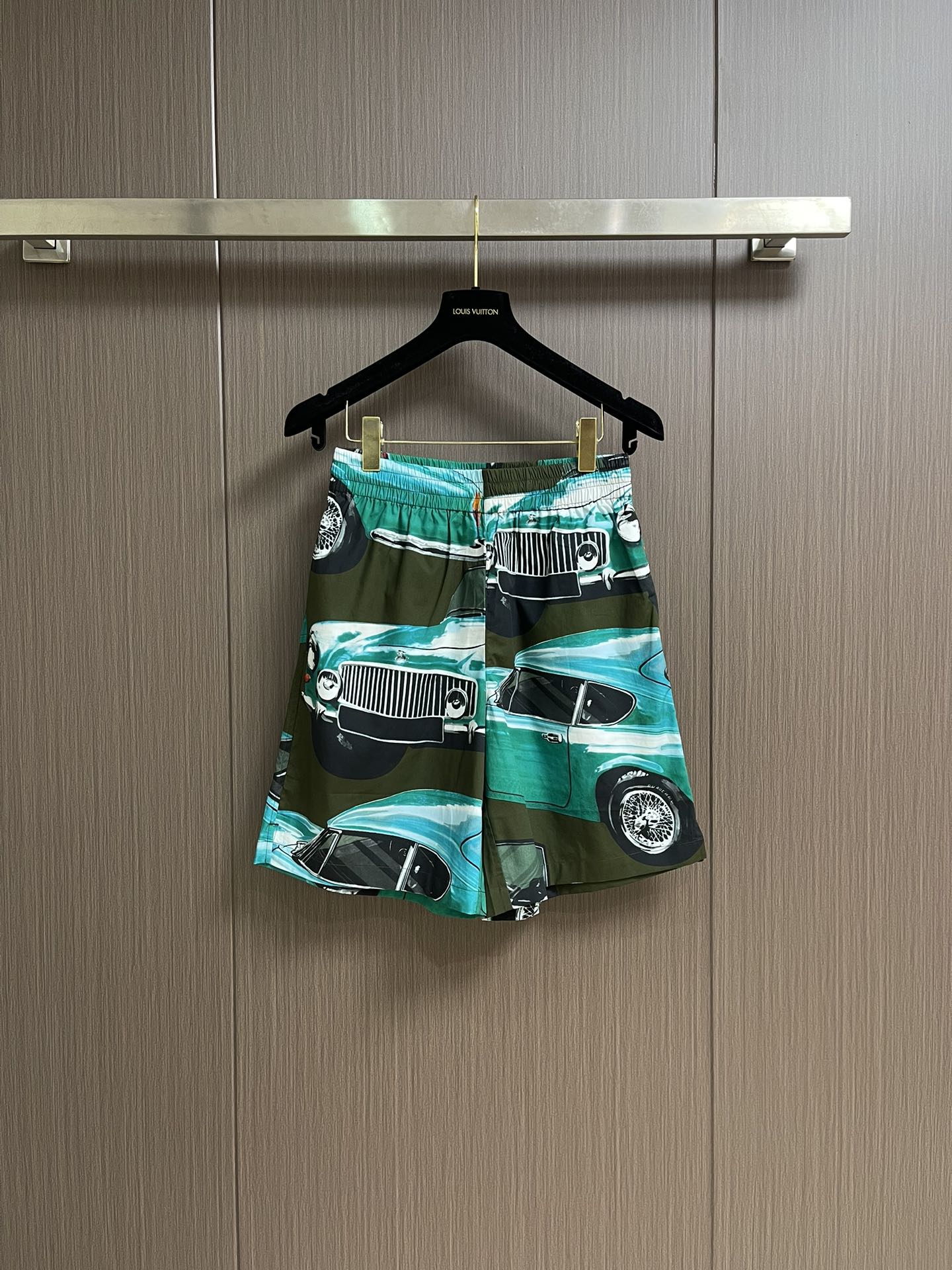 Louis Vuitton Printed Car Pattern Casual Shorts 2 i1751467912 6808 3