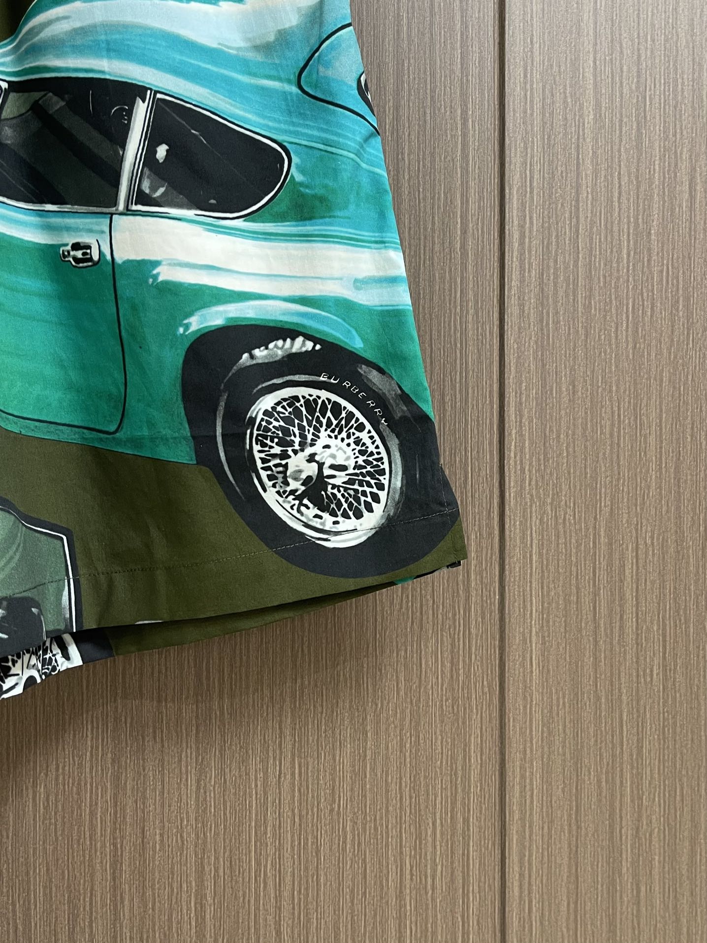 Louis Vuitton Printed Car Pattern Casual Shorts 9 i1751467912 9187 7