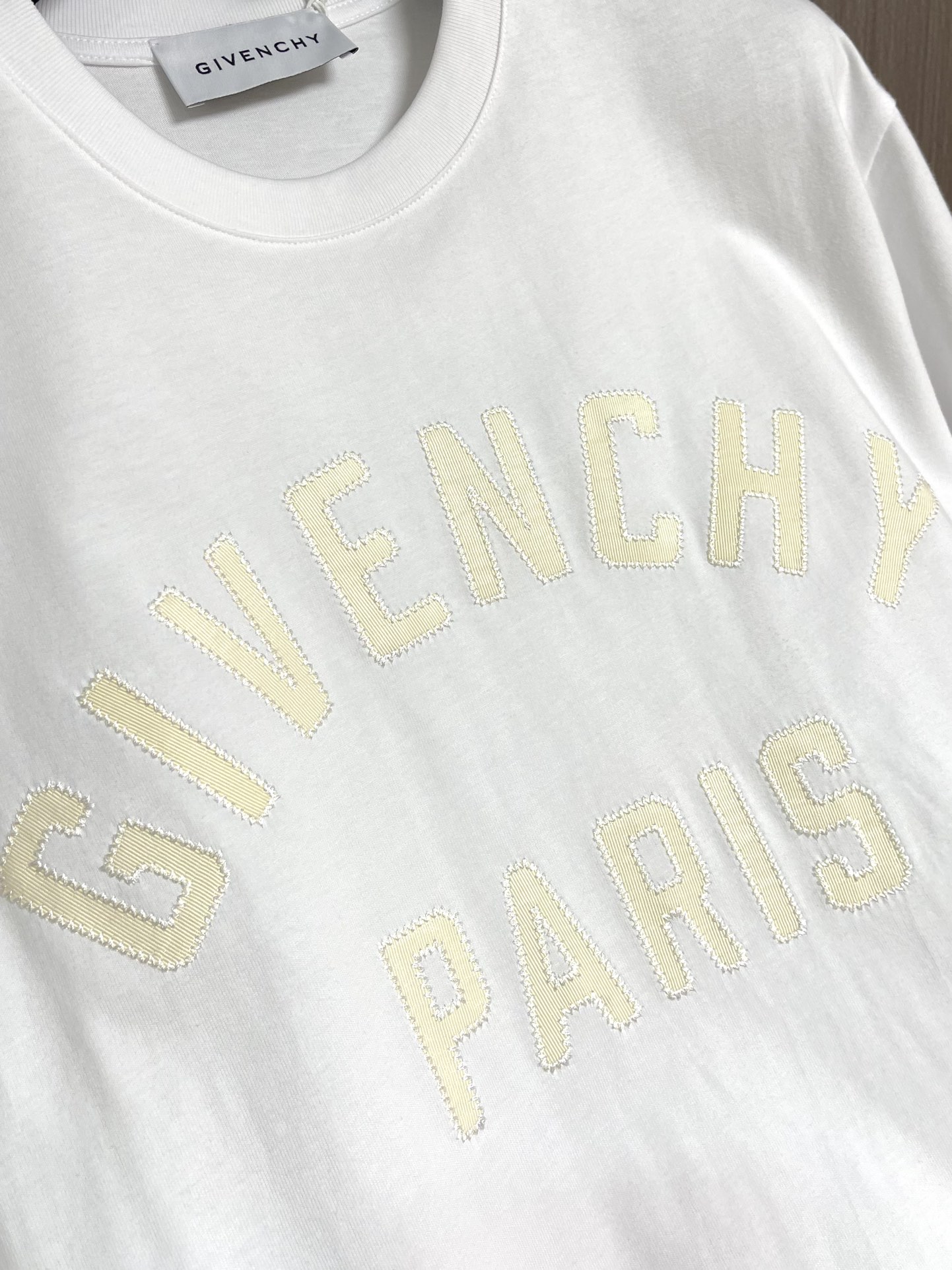 Givenchy Paris Embroidered Cotton T-Shirt - Premium Quality 6 i1751610153 5340 8