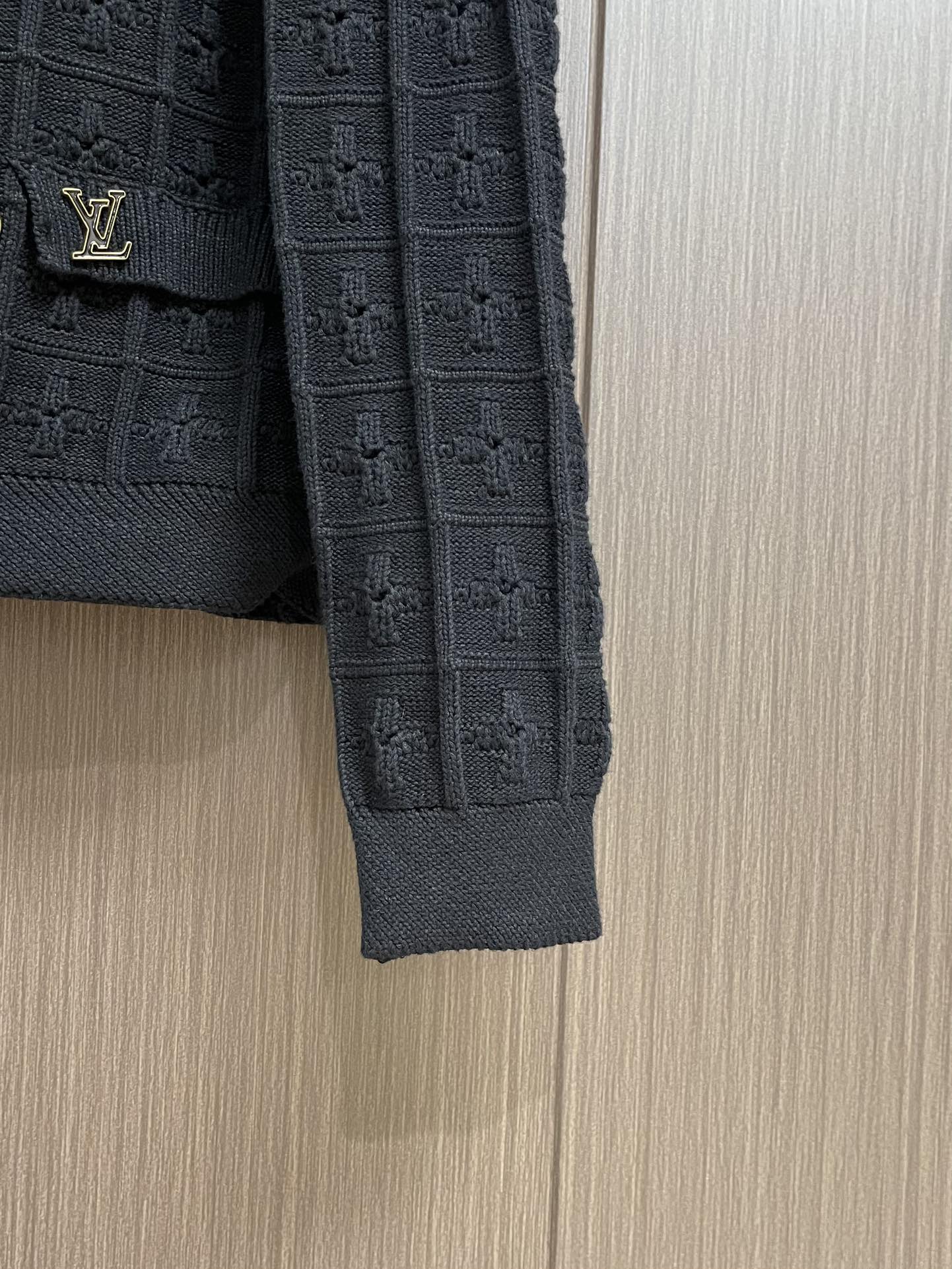 Louis Vuitton Monogram Knit Cardigan, Double-Breasted, Cotton-Wool Blend 9 i1751610171 2431 3