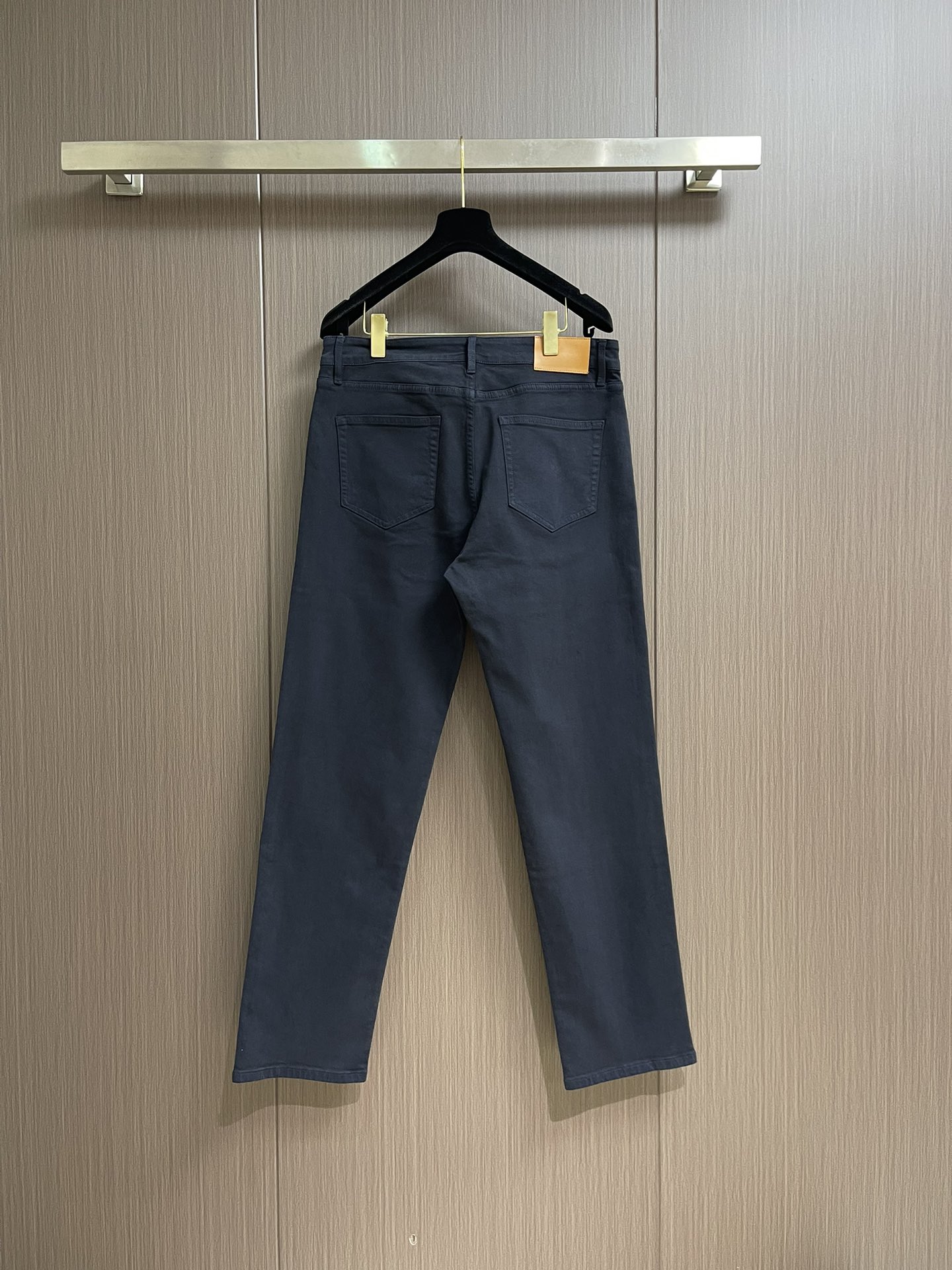 Loro Piana 2025SS Summer New Men's Casual Pants, Comfortable and Stylish 3 i1751610923 9741 1