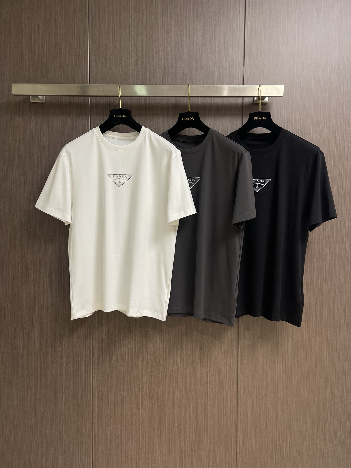 Prada 2025SS Early Spring Logo Print Short Sleeve T-Shirt 4 i1751638518 7713 0