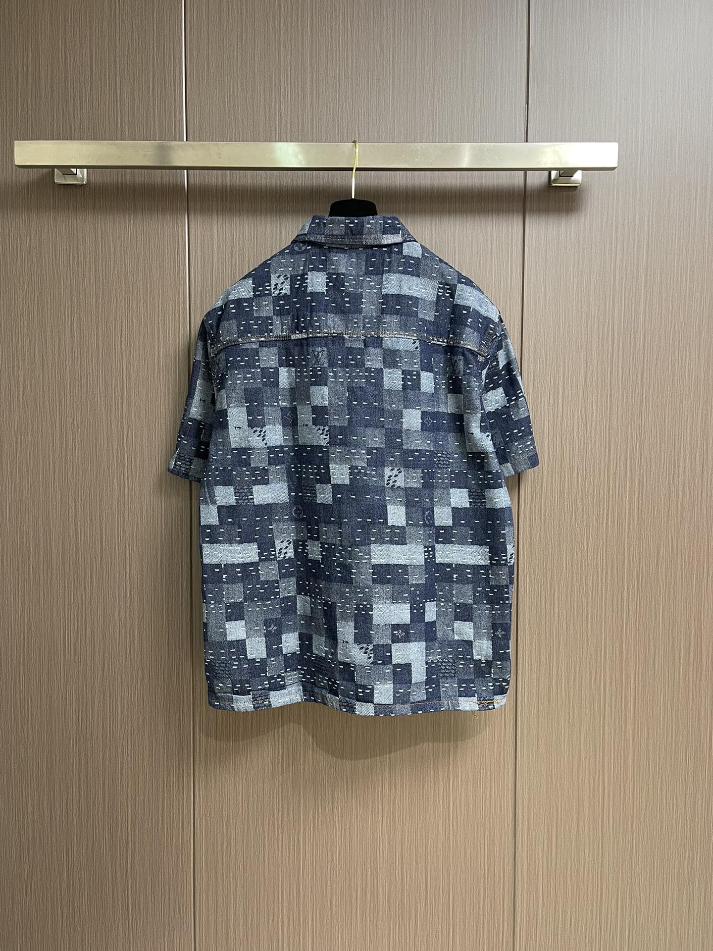 Louis Vuitton x Nigo Jacquard Check Shirt - Short Sleeve, Autumn 2025 3 i1751734366 3121 1