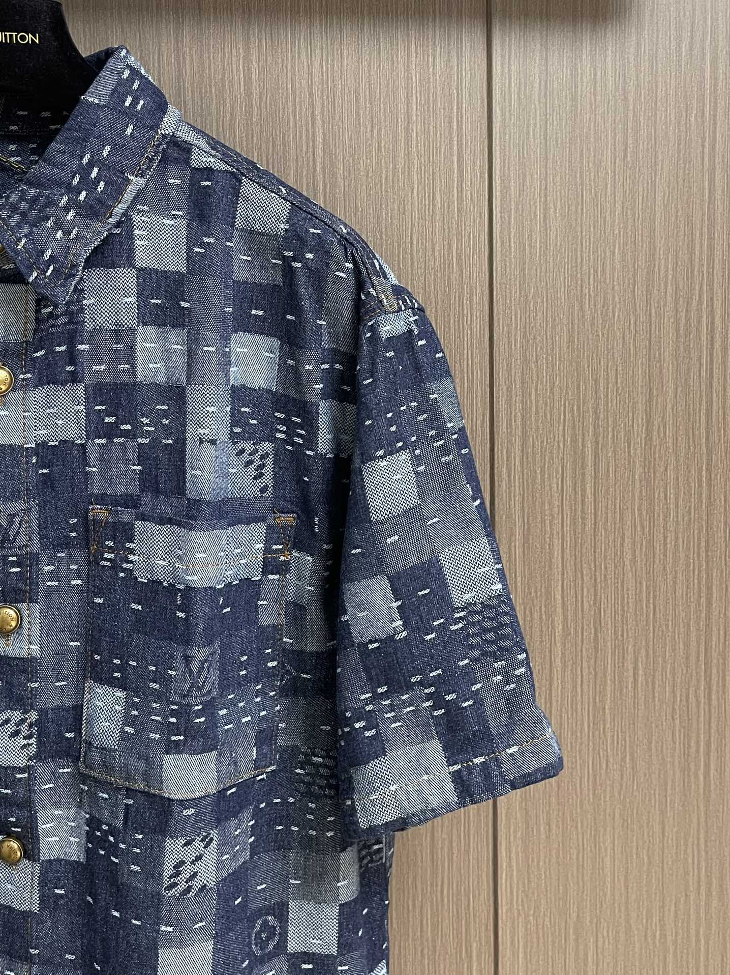 Louis Vuitton x Nigo Jacquard Check Shirt - Short Sleeve, Autumn 2025 5 i1751734367 3086 4