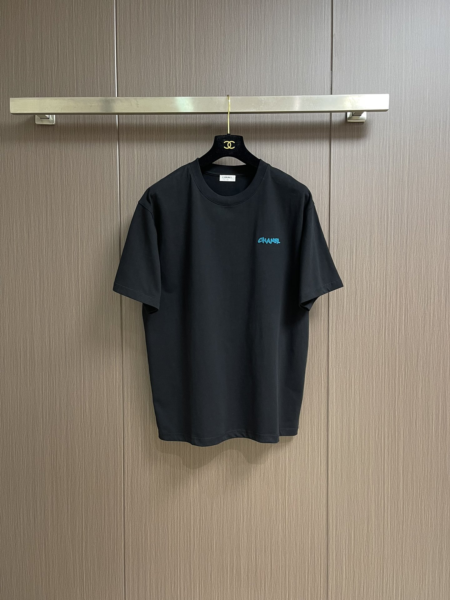 Chanel T-shirt met geborduurd logo - Zwart katoenmix, comfortabel en stijlvol