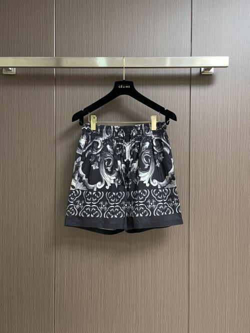 Dolce & Gabbana DG Men's 2025SS Stylish Beach Shorts - Summer Essential 1 Dolce & Gabbana DG Men's 2025SS Stylish Beach Shorts - Summer Essential