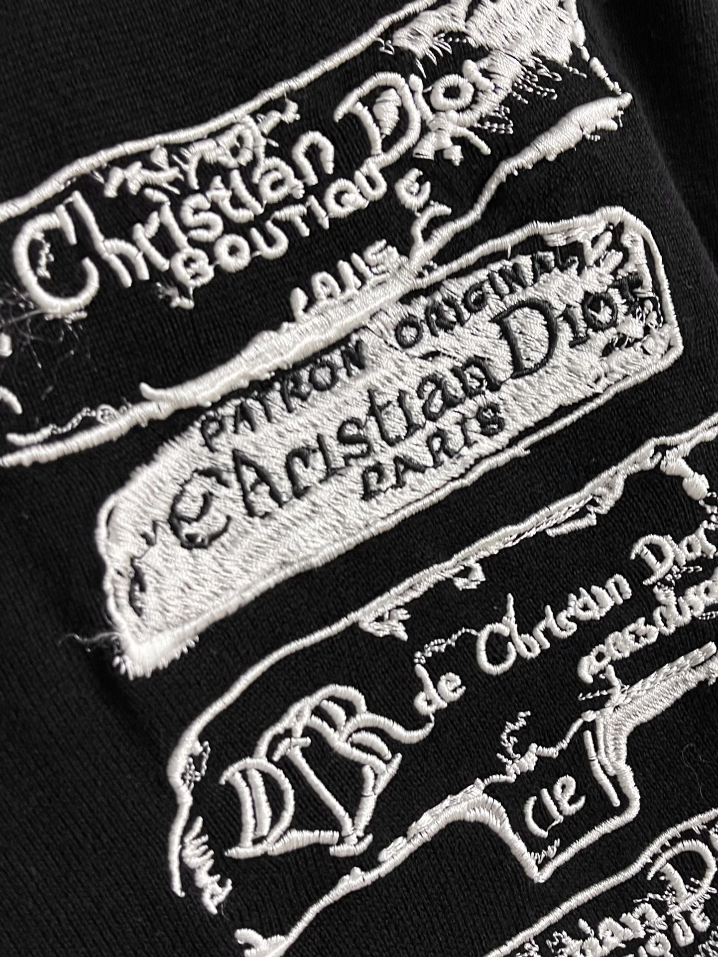 “Dior Embroidered Wool Knit Sweater with Soft Hands and High Comfort, Chest Embroidery, Machine-Perfected, Size S-XL” - 图片 5