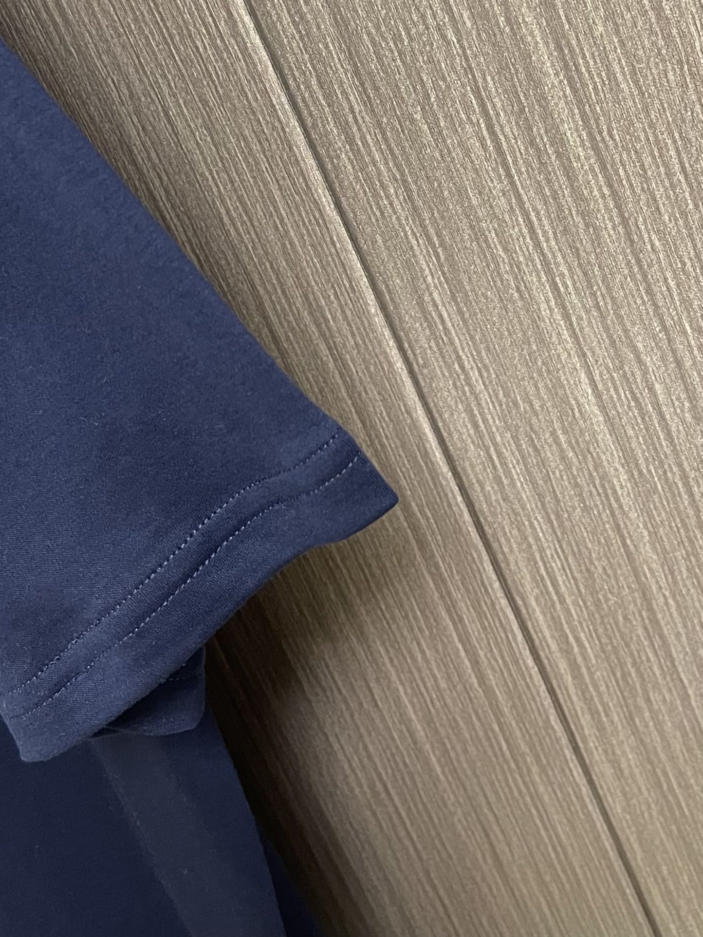 Brioni Logo Embroidered Short-Sleeve T-Shirt: Comfortable and Stylish Leisure Wear - 图片 8