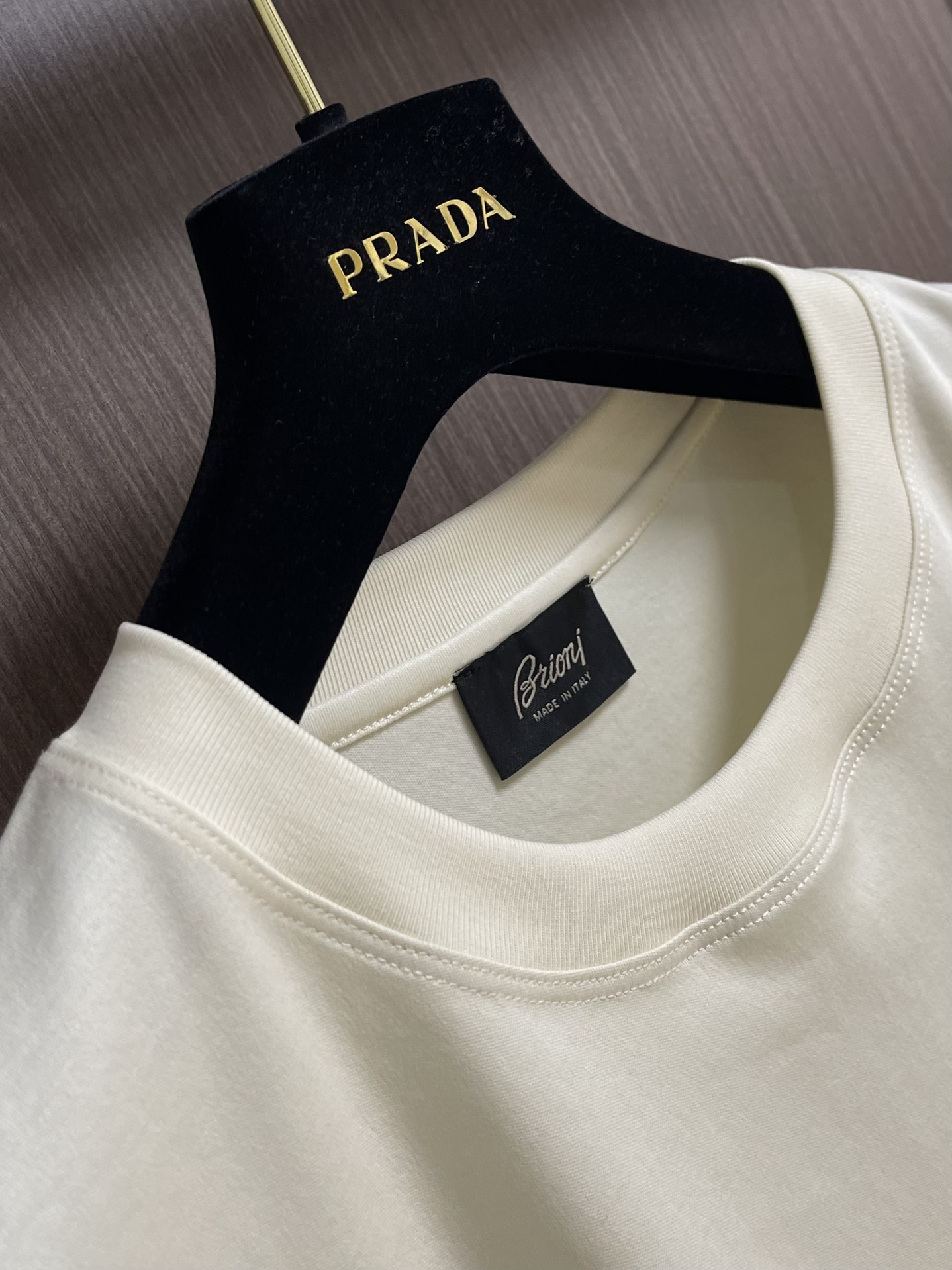 Brioni Logo Embroidered Short-Sleeve T-Shirt: Comfortable, Stylish, and Versatile Leisure Wear - 图片 6