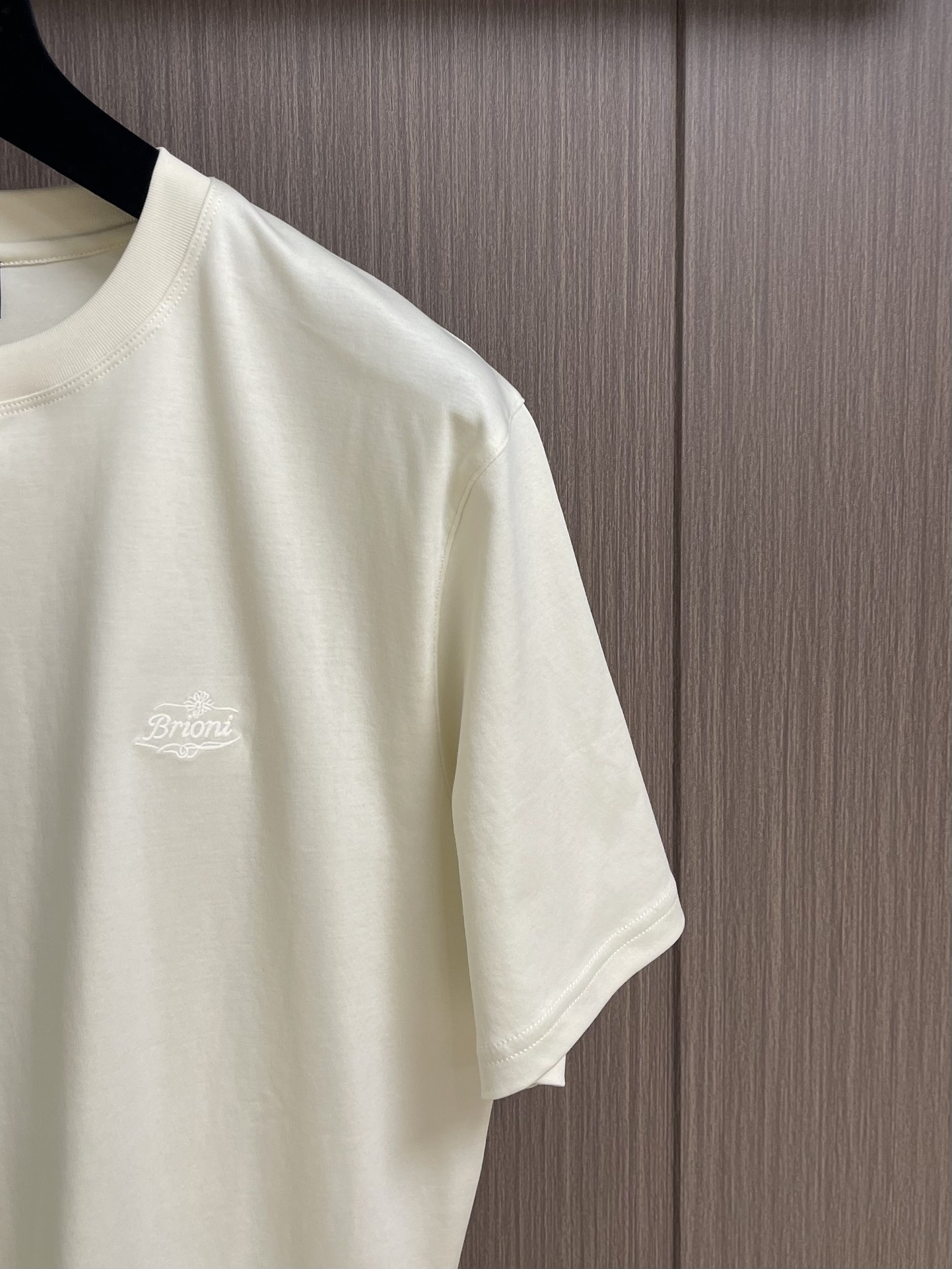 Brioni Logo Embroidered Short-Sleeve T-Shirt: Comfortable, Stylish, and Versatile Leisure Wear - 图片 4