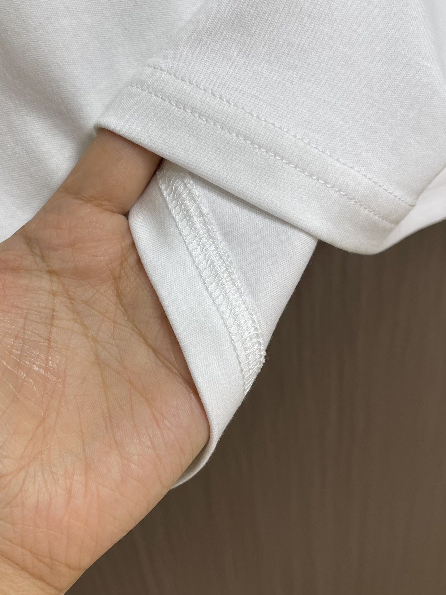 Brioni 2025SS Men’s Short Sleeve T-Shirt: Comfortable, Stylish, and Versatile - 图片 8