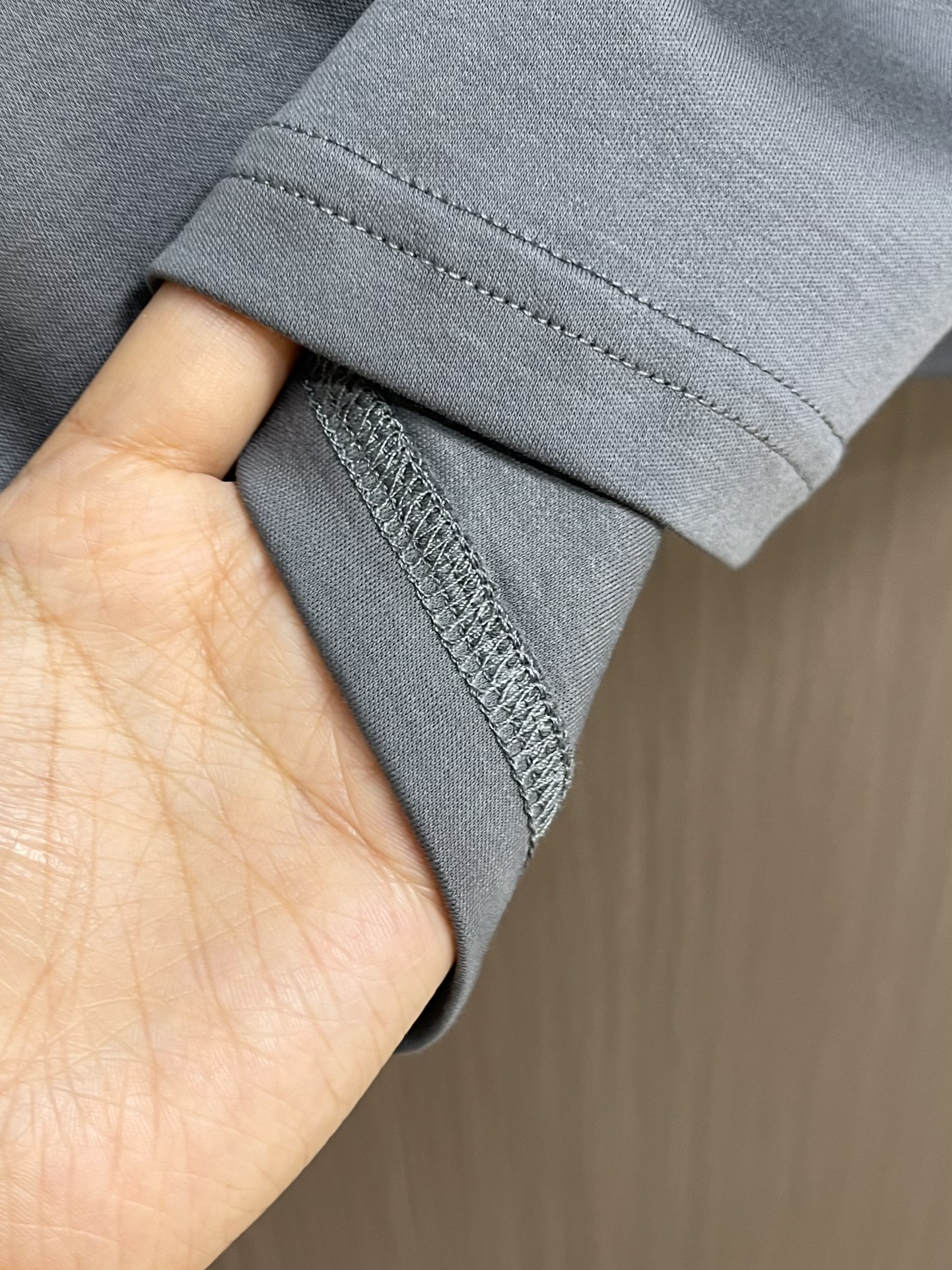 Brioni 2025SS Men’s Short Sleeve T-Shirt: Comfortable, Stylish, and Versatile - 图片 8