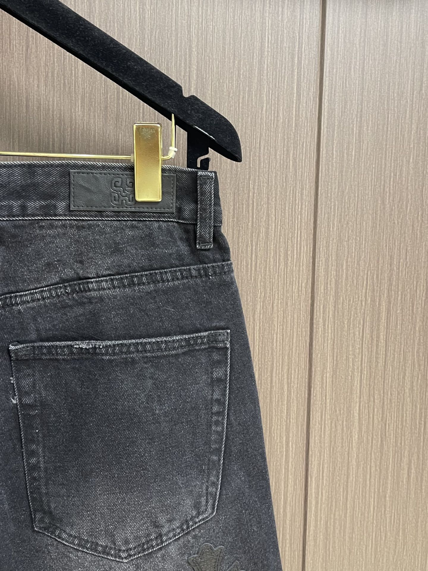 Chrome Hearts CHCroxine City Limits Jeans: Vintage Levis-Based Remake with Sheepskin and 925 Silver Details - 图片 7
