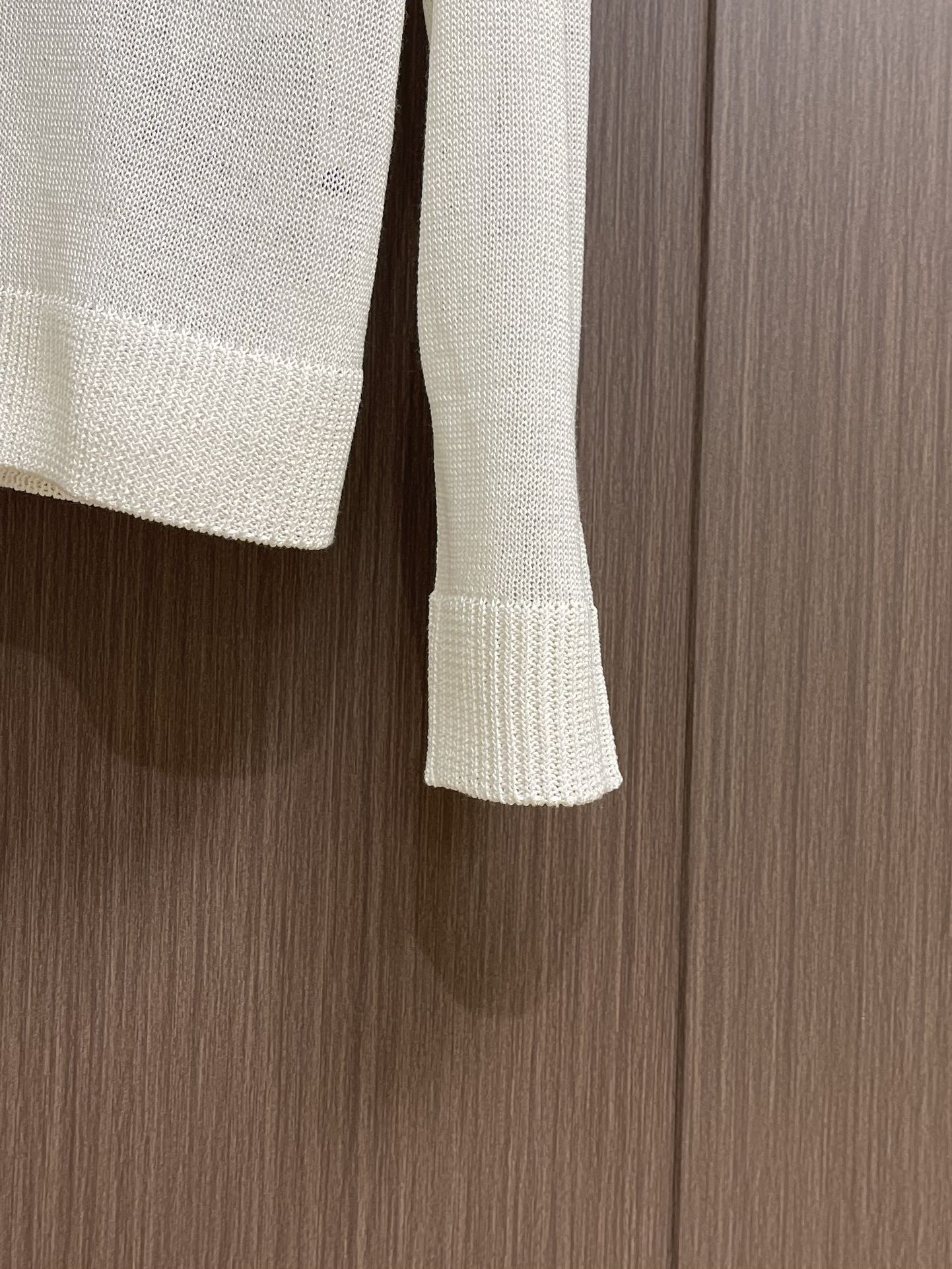 “Legacy Polo Shirt: LeySel Fabric Blend, Handcrafted Details, Customizable Size S-M-L, Unique Design & Quality” - 图片 7