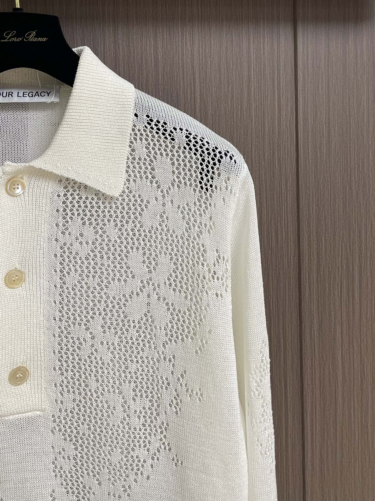 “Legacy Polo Shirt: LeySel Fabric Blend, Handcrafted Details, Customizable Size S-M-L, Unique Design & Quality” - 图片 4